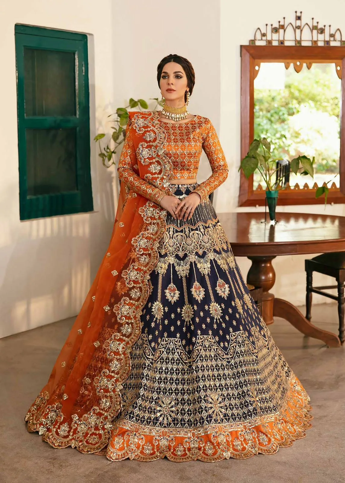 Akbar Aslam Raw Silk – view 3 – Poshaq