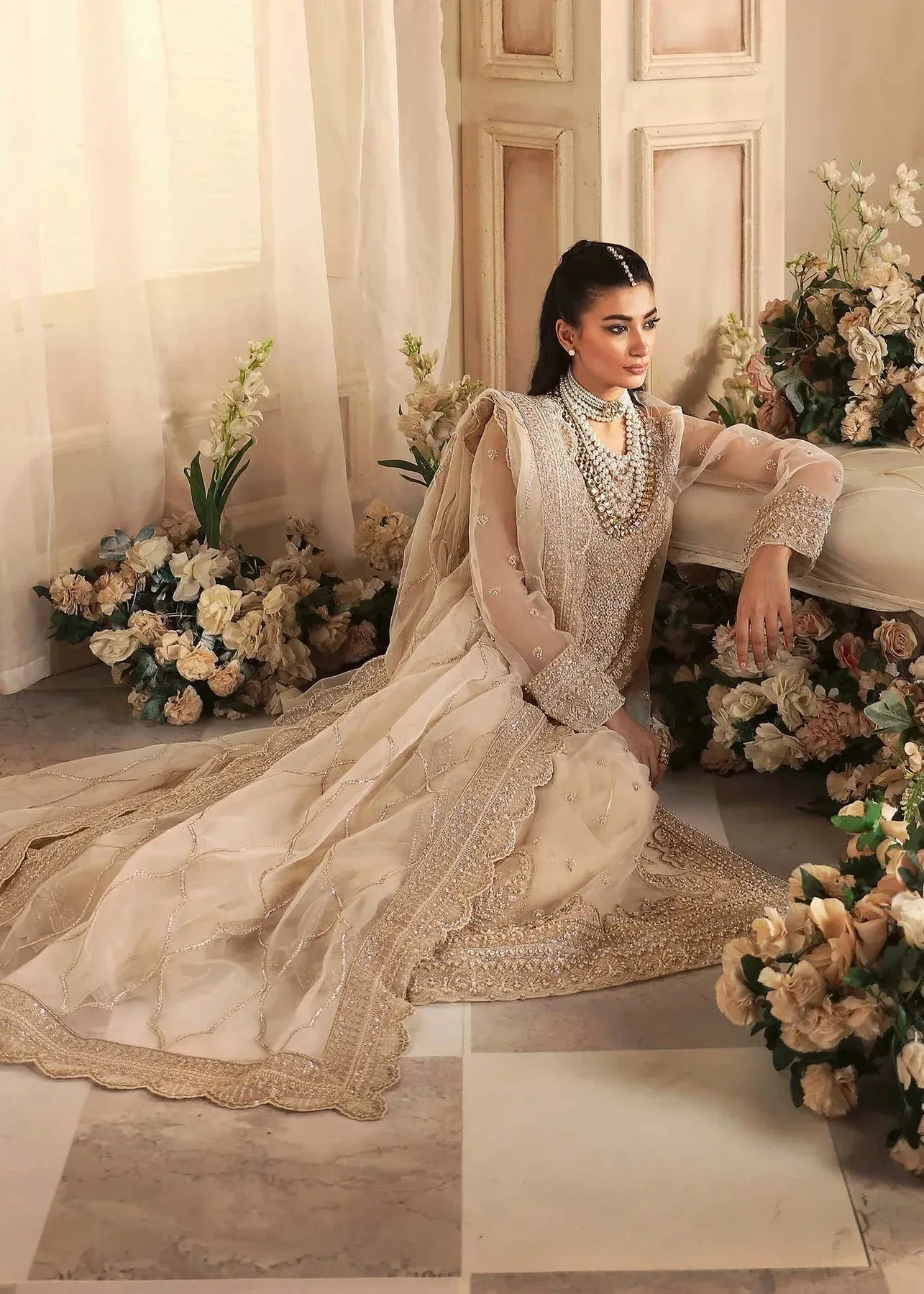 Akbar Aslam Aleia Luxury Formals Ivory Organza – view 5 – Poshaq