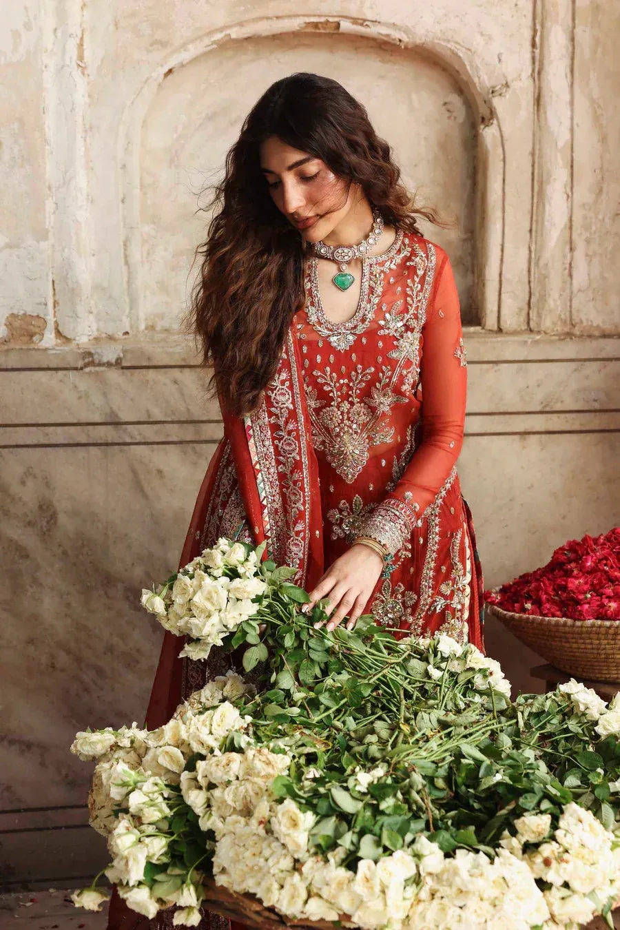 Akbar Aslam Rang Mehal Raw Silk – view 4 – Poshaq
