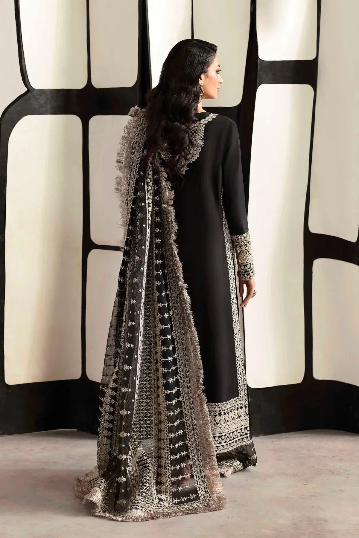 Akbar Aslam Luxury Formals 25 Organza – view 2 – Poshaq
