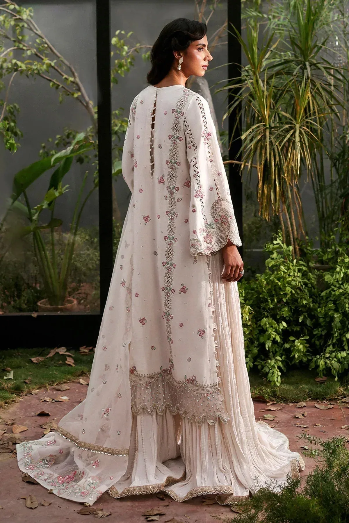 Afrozeh La Fuchsia 25 White Raw Silk – view 2 – Poshaq