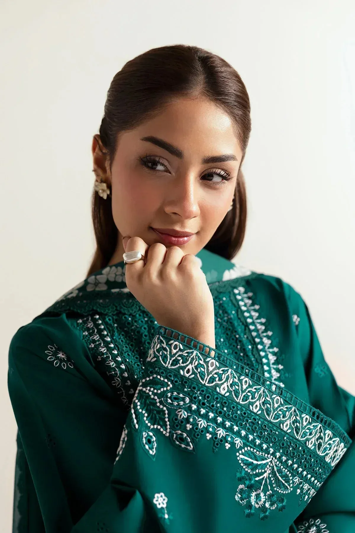 Afrozeh Basic Pret 25 Green Chiffon – view 3 – Poshaq