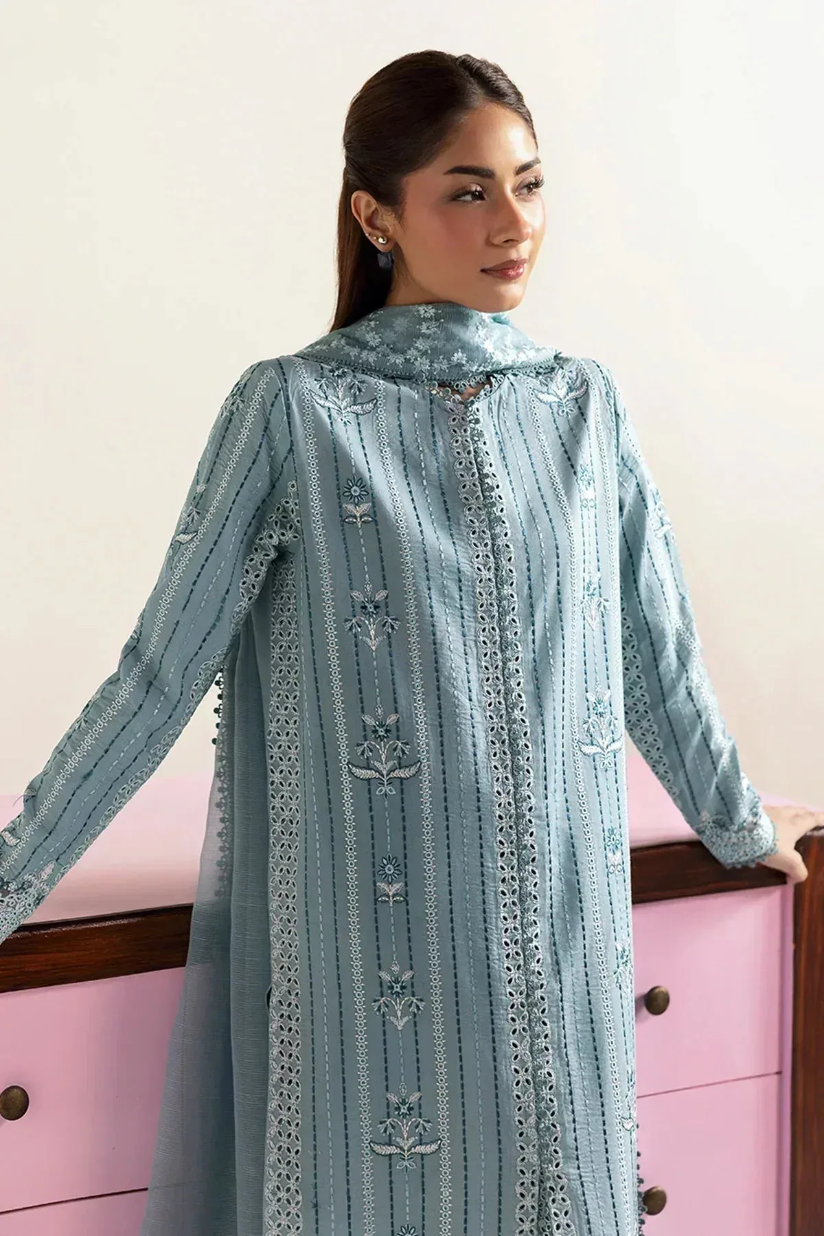 Afrozeh Basic Pret 25 Green Cotton – view 3 – Poshaq