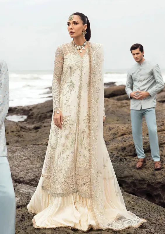 Afrozeh Dastangoi Wedding Formal'24 Off White Raw Silk – view 1 – Poshaq