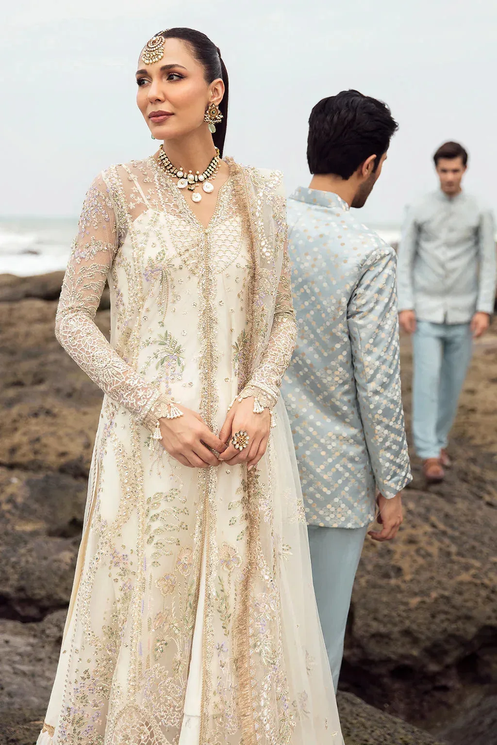 Afrozeh Dastangoi Wedding Formal'24 Off White Raw Silk – view 4 – Poshaq