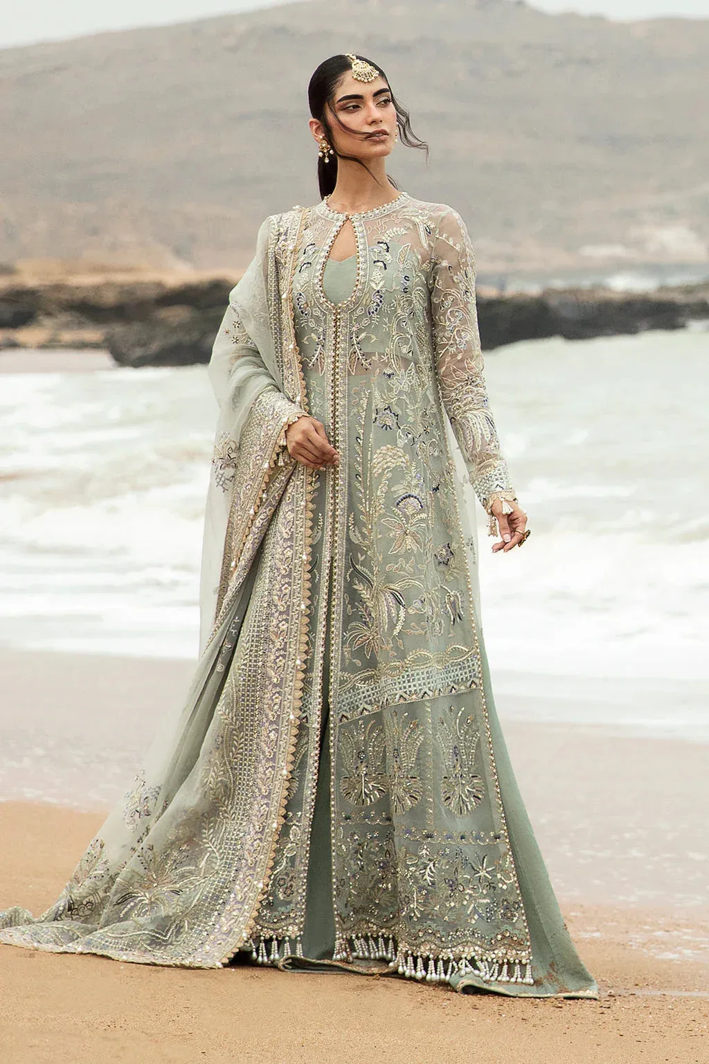 Afrozeh Dastangoi Wedding Formal'24 Green Raw Silk – view 4 – Poshaq