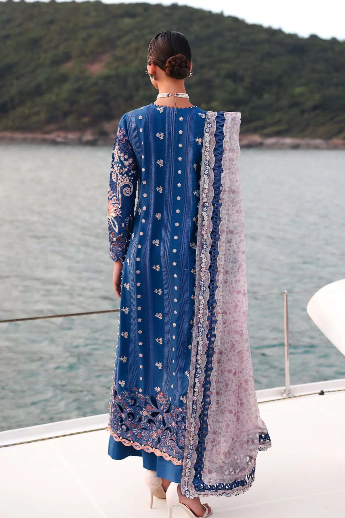 Afrozeh Lawn 25 Blue Organza – view 5 – Poshaq
