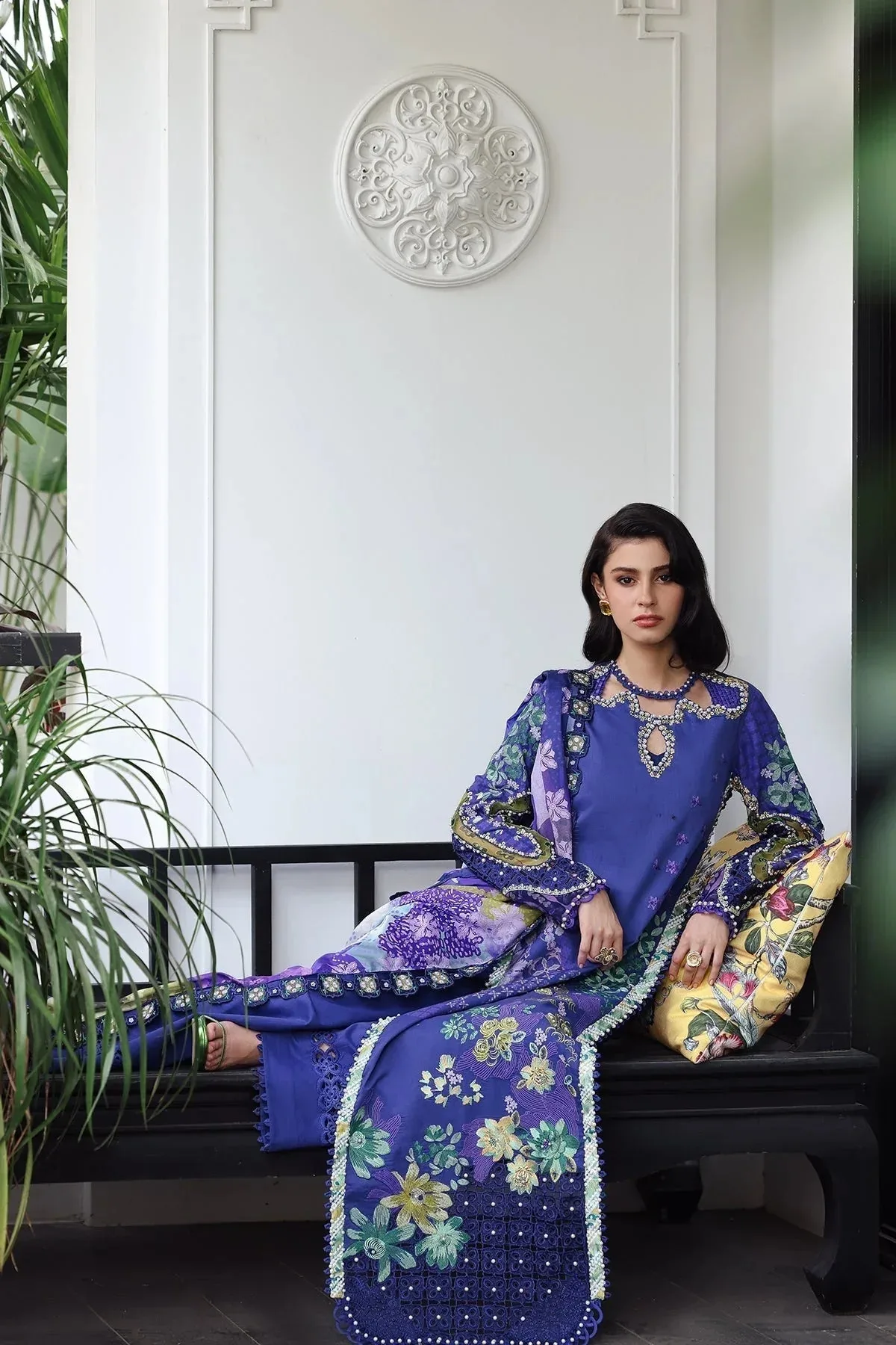 Afrozeh Lawn 25 Silver Lawn – view 4 – Poshaq