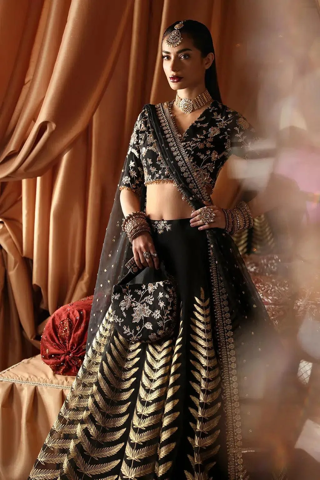 Afrozeh Divani Silk Edit 23 Black Raw Silk – view 4 – Poshaq