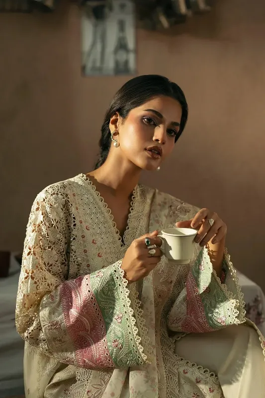 Afrozeh Mulaqaat Lawn Green Organza – view 1 – Poshaq
