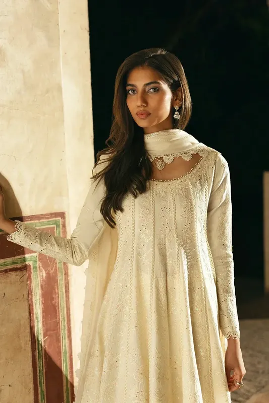 Afrozeh Mulaqaat Lawn White Chiffon – view 1 – Poshaq