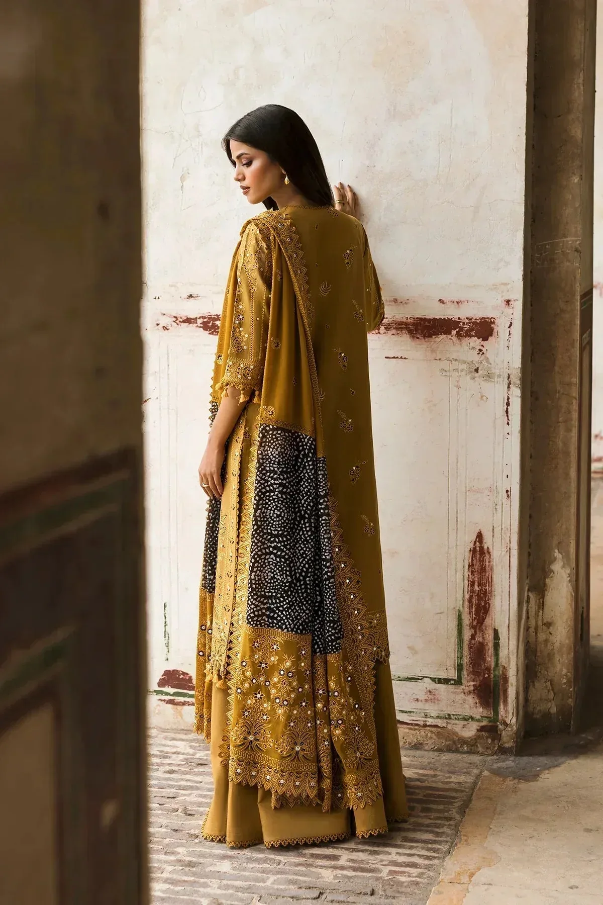 Afrozeh Mulaqaat Lawn Mustard Chiffon – view 3 – Poshaq