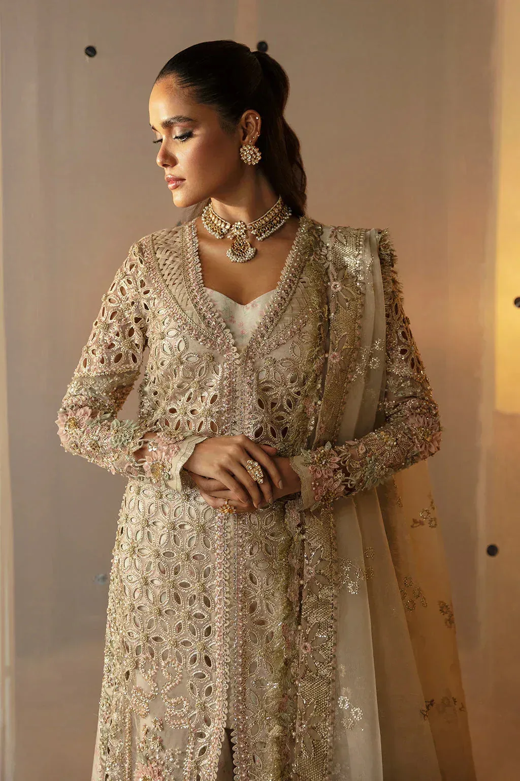 Afrozeh Beige Raw Silk – view 4 – Poshaq