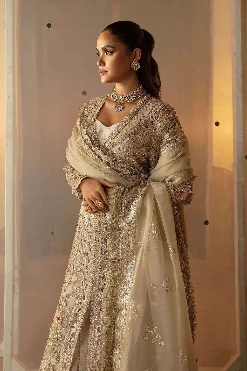 Afrozeh Beige Raw Silk – view 5 – Poshaq