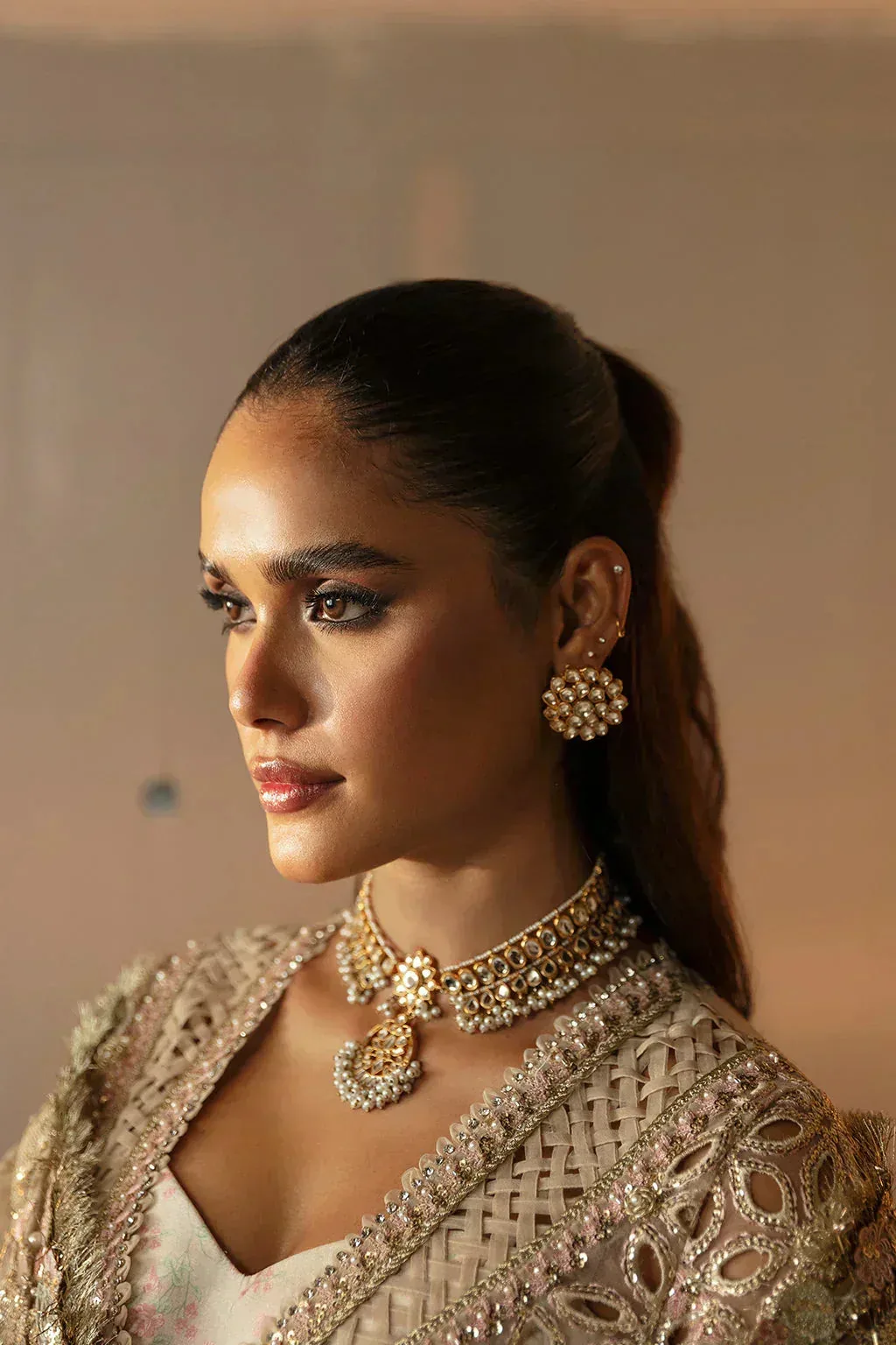 Afrozeh Beige Raw Silk – view 6 – Poshaq