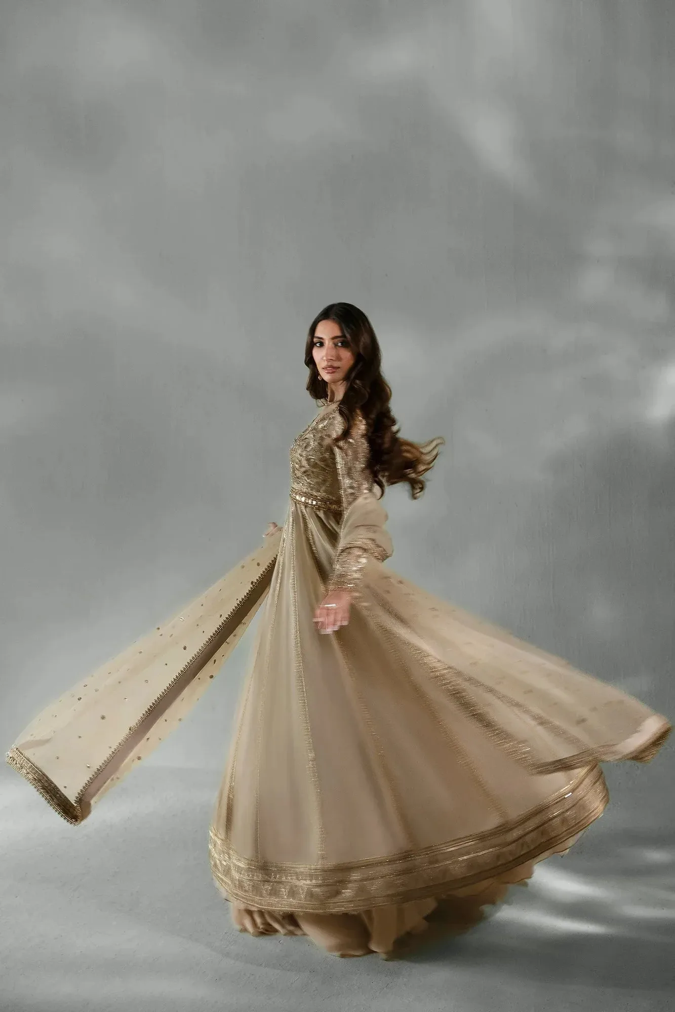 Elan Pret Crepuscule Gold – view 4 – Poshaq