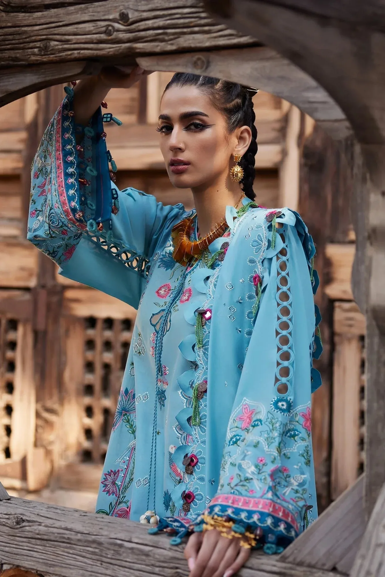 Elan Luxury Lawn 25 Denium Blue Lawn – view 4 – Poshaq