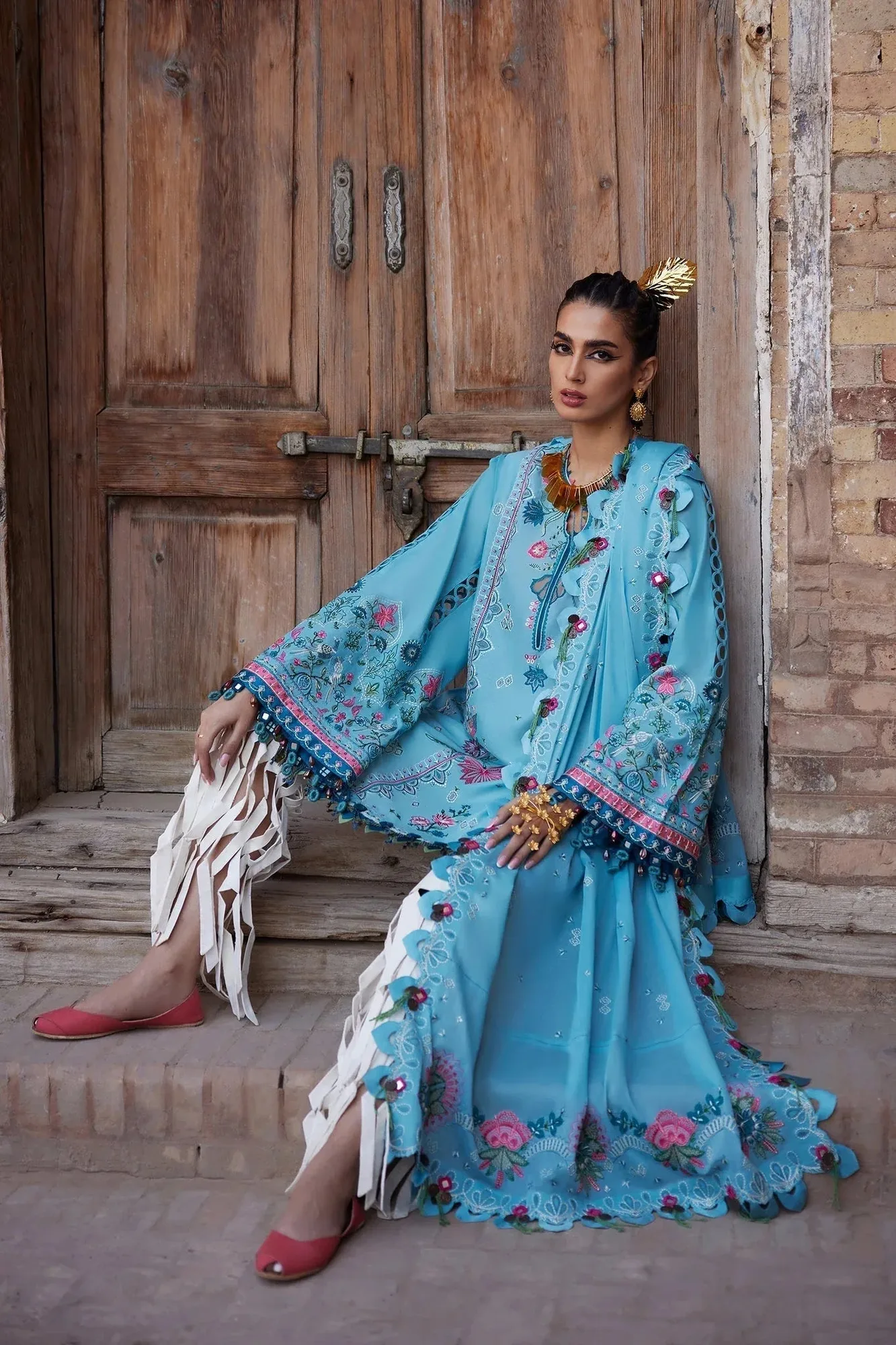 Elan Luxury Lawn 25 Denium Blue Lawn – view 5 – Poshaq