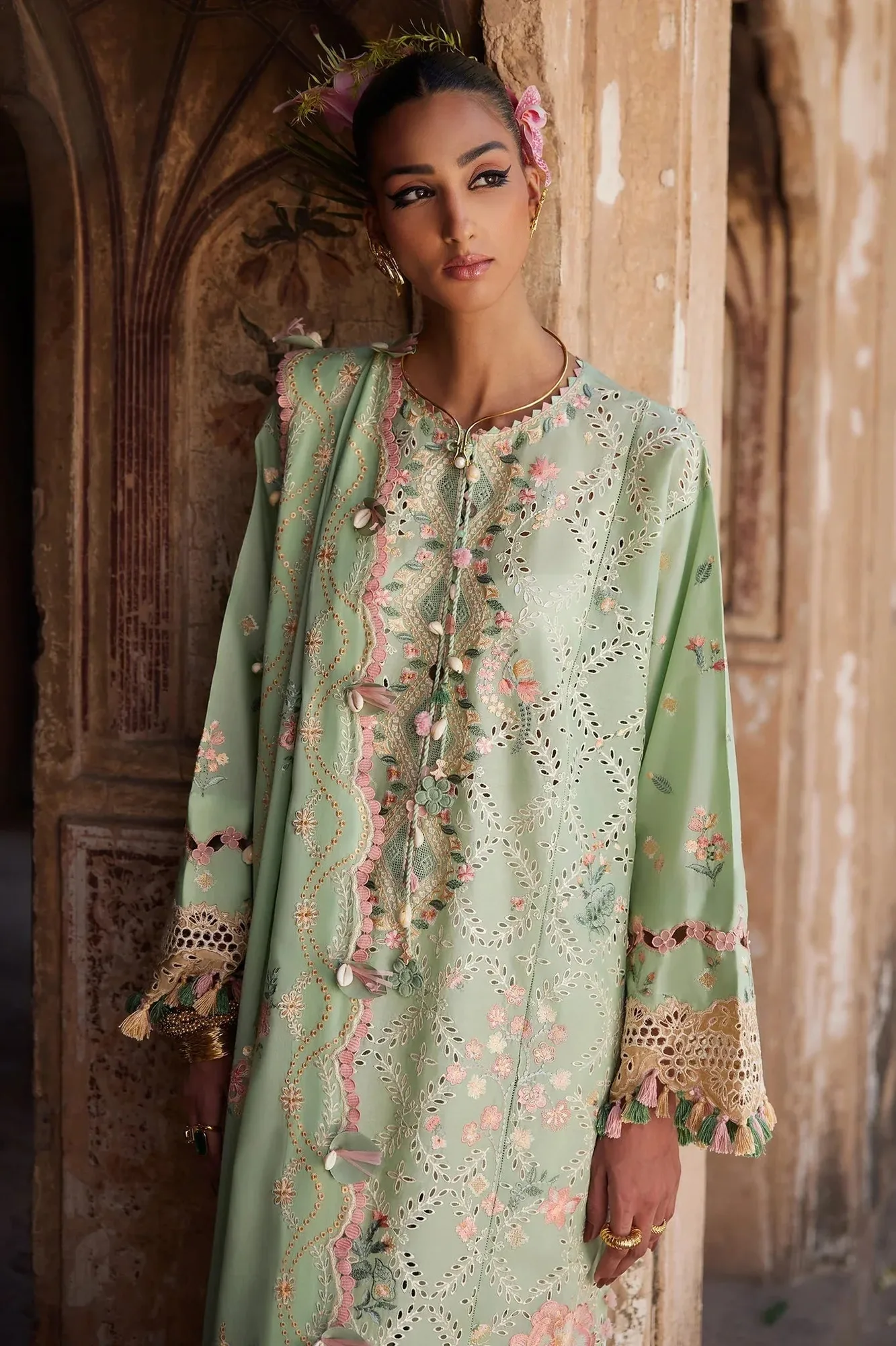 Elan Luxury Lawn 25 Mint Green Lawn – view 2 – Poshaq