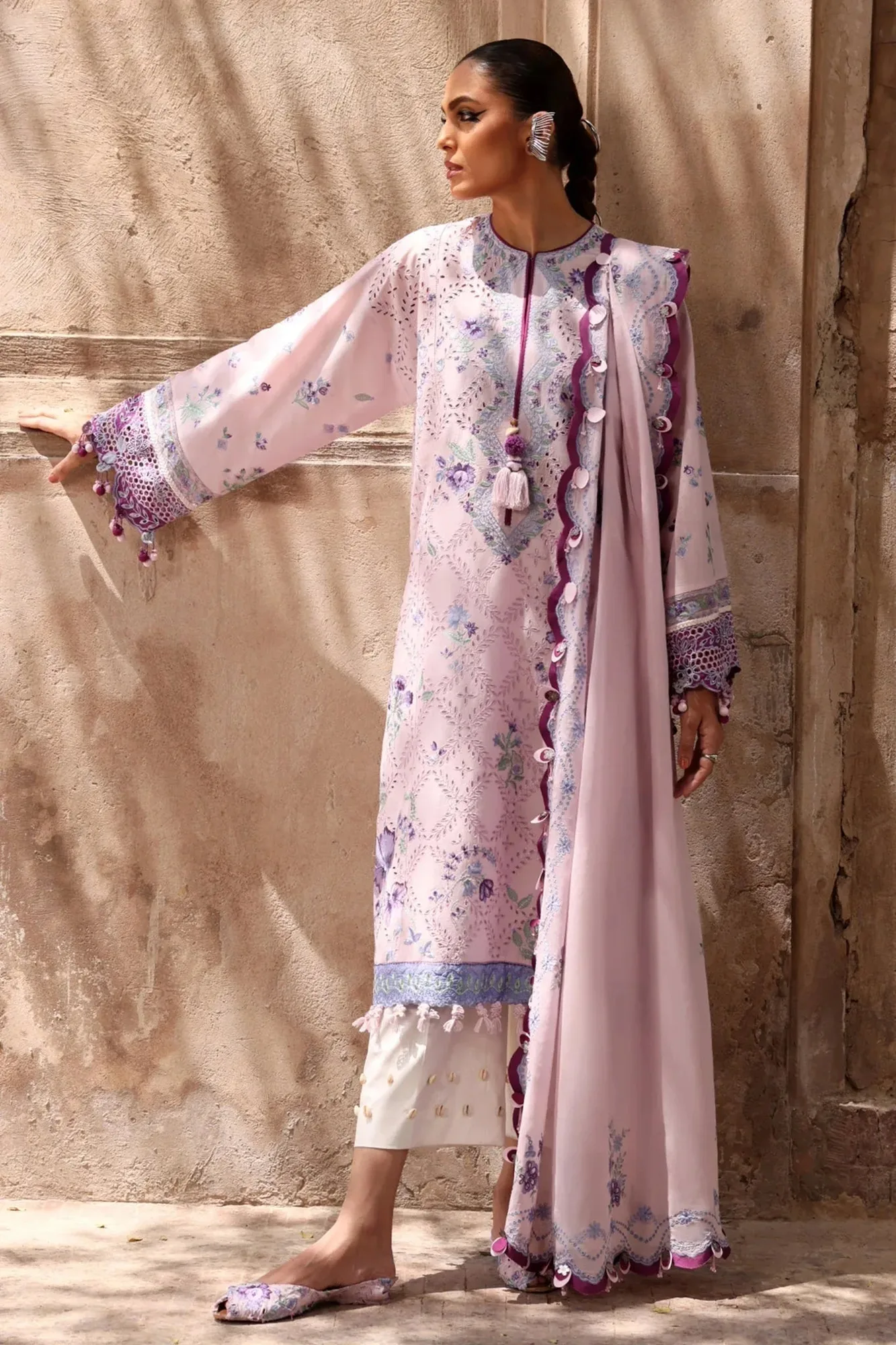 Elan Luxury Lawn 25 Lilac Lawn – view 1 – Poshaq