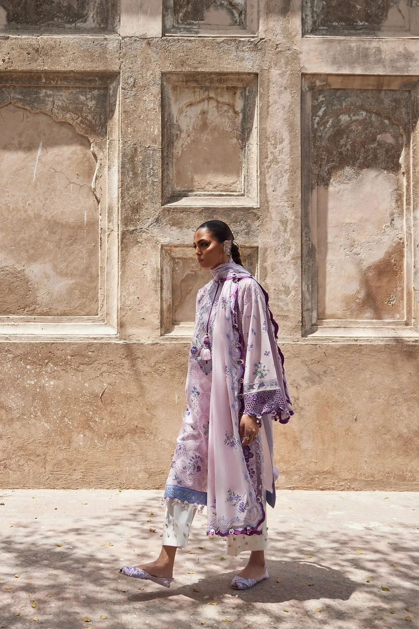Elan Luxury Lawn 25 Lilac Lawn – view 2 – Poshaq