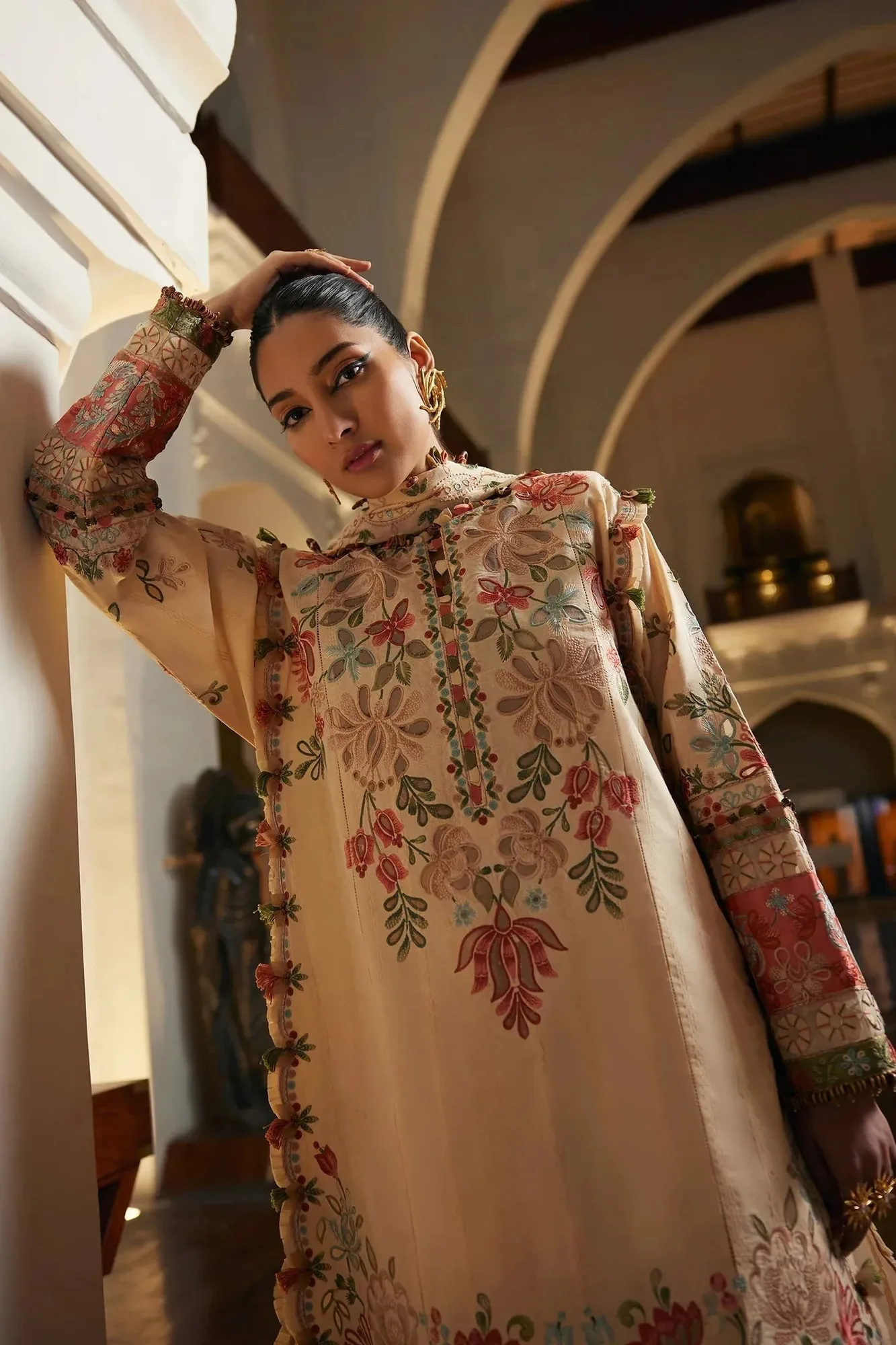 Elan Luxury Lawn 25 Skin Lawn – view 5 – Poshaq