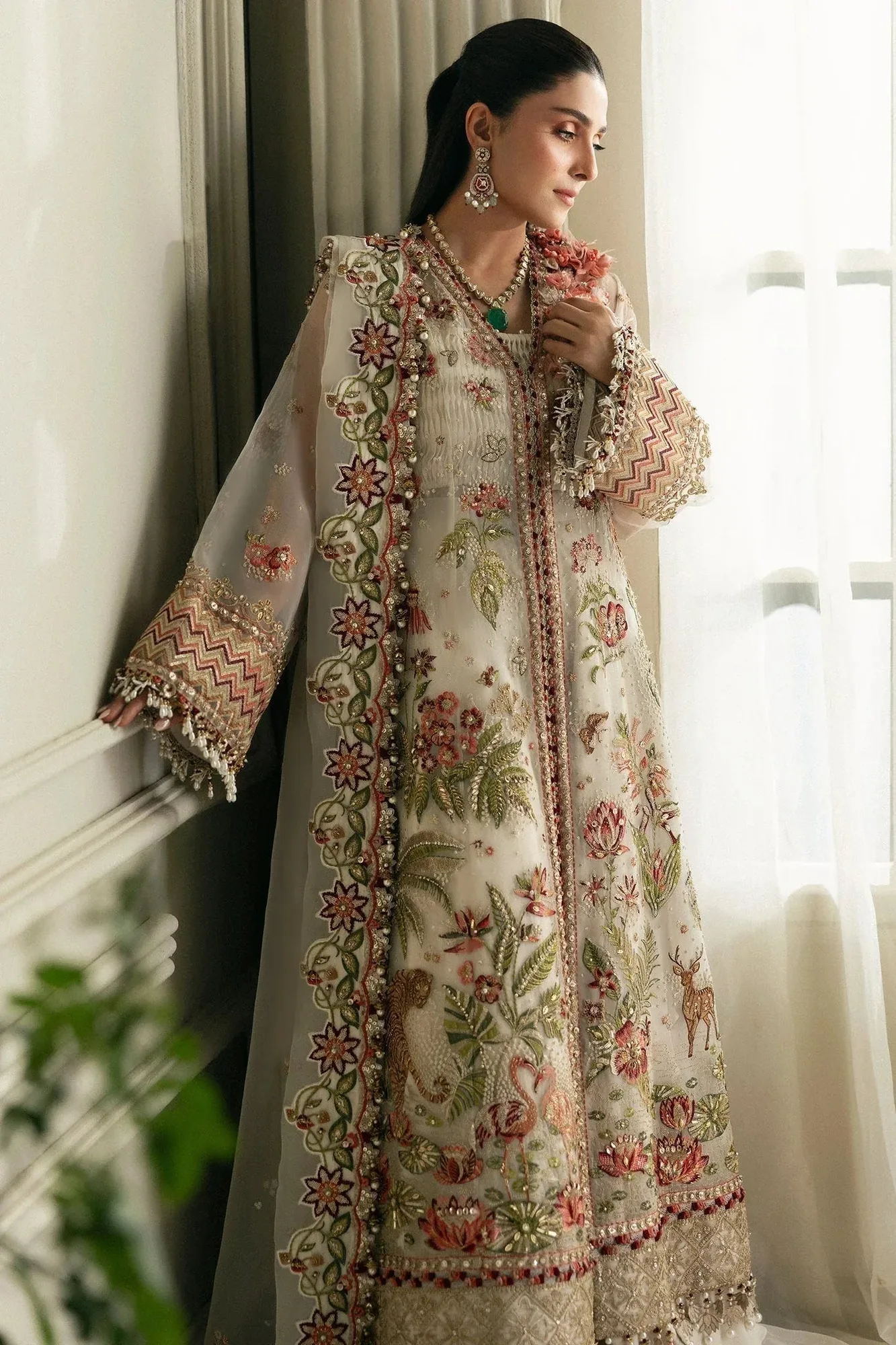 Elan Wedding Festive 24 Ivory Organza – view 6 – Poshaq