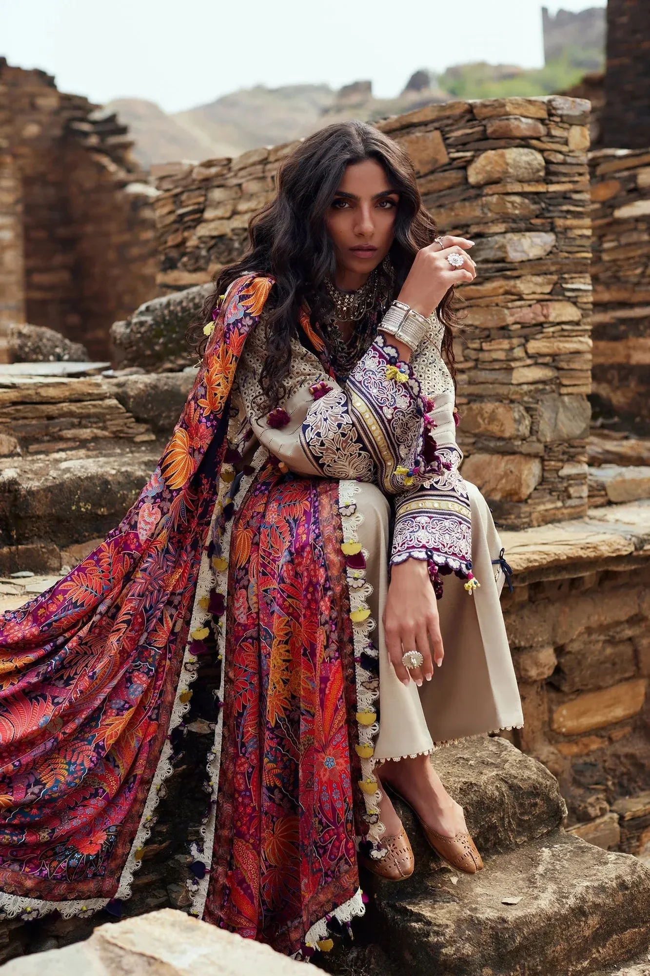 Elan Winter Collection 24 Beige Khaddar – view 6 – Poshaq