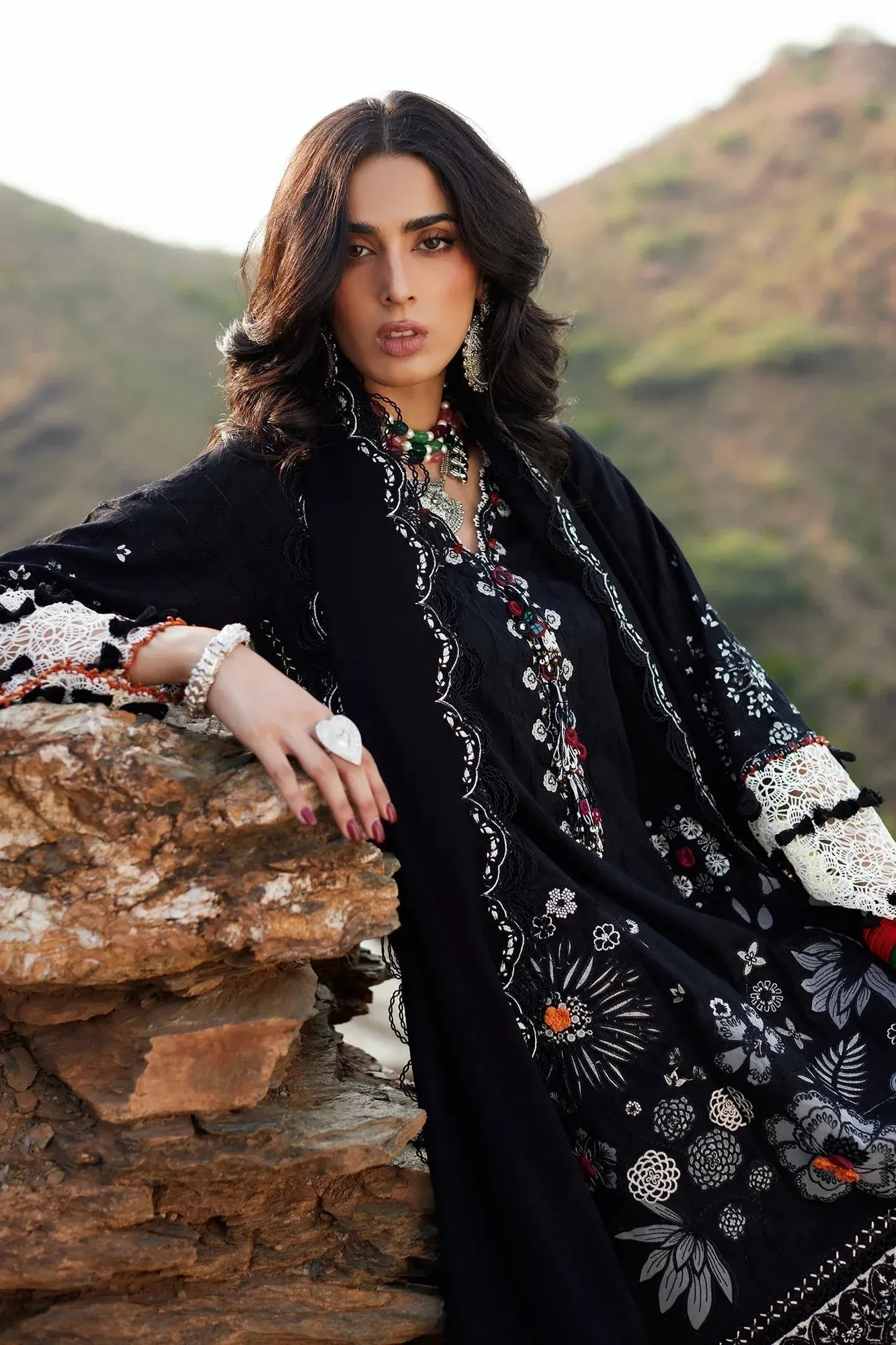 Elan Winter Collection 24 Black Jacquard – view 2 – Poshaq