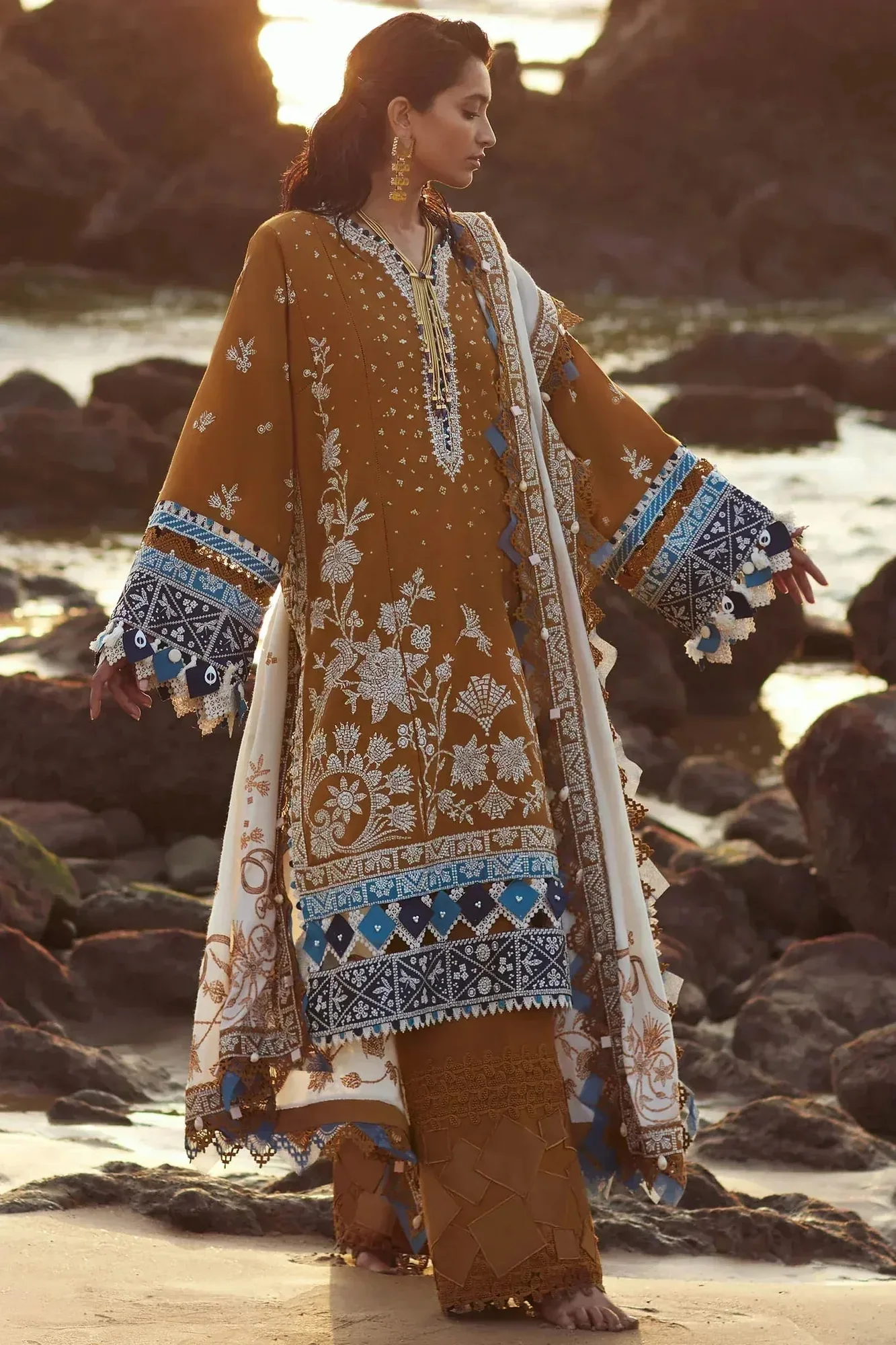 Elan Winter 23 Khaddar – view 1 – Poshaq