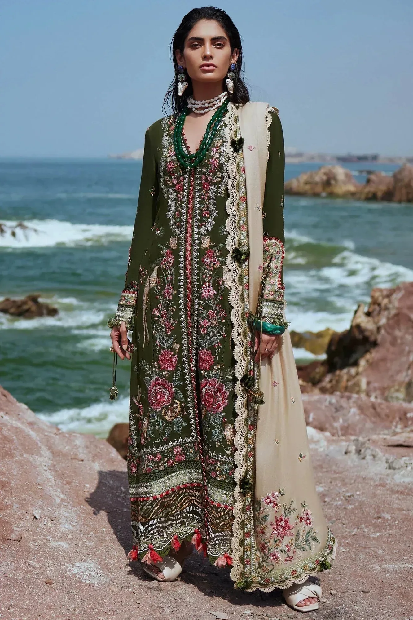Elan Winter 23 Green Organza – view 1 – Poshaq
