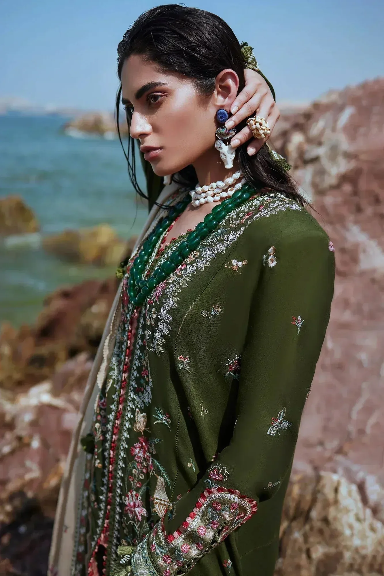 Elan Winter 23 Green Organza – view 2 – Poshaq