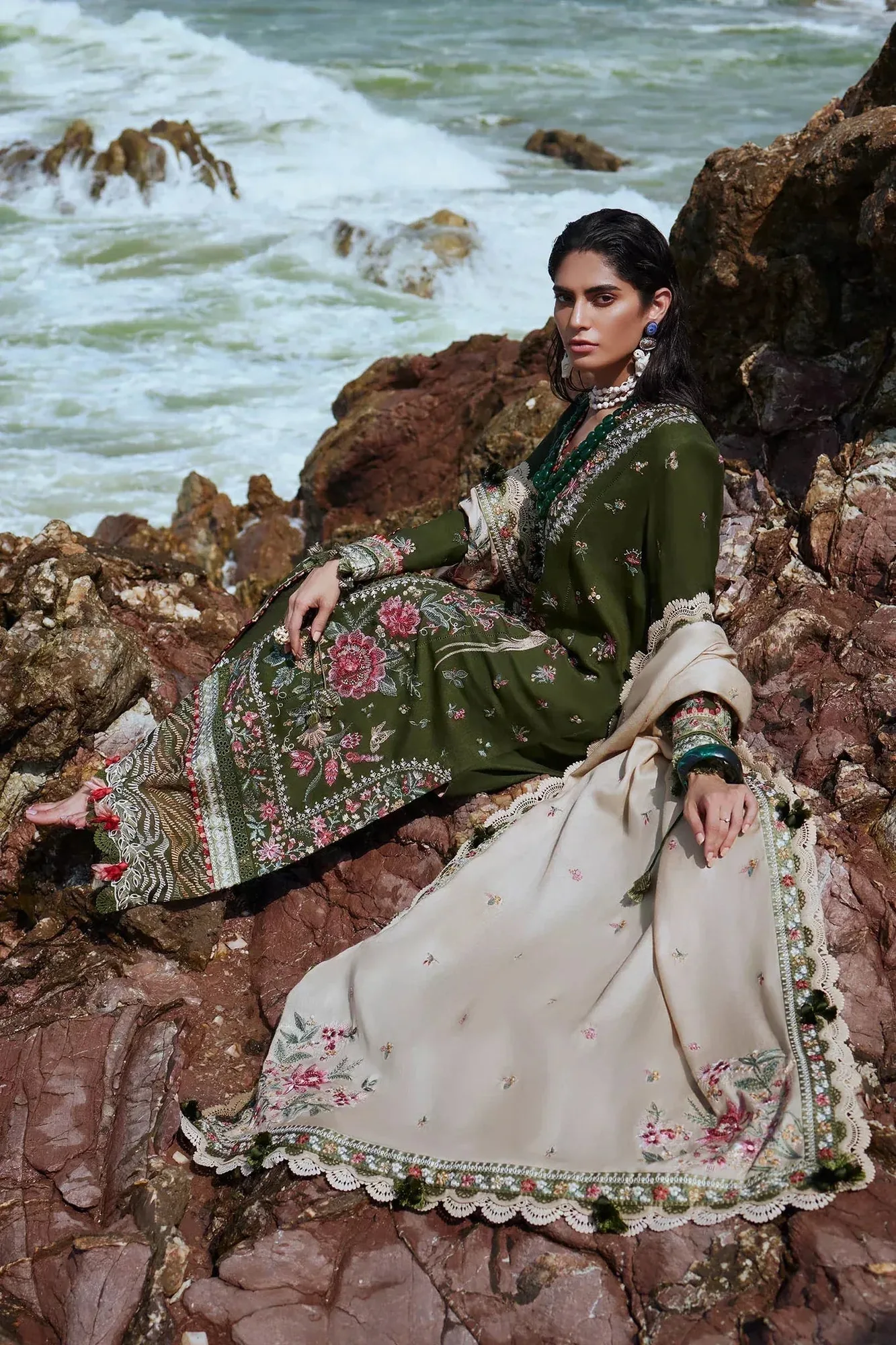 Elan Winter 23 Green Organza – view 6 – Poshaq