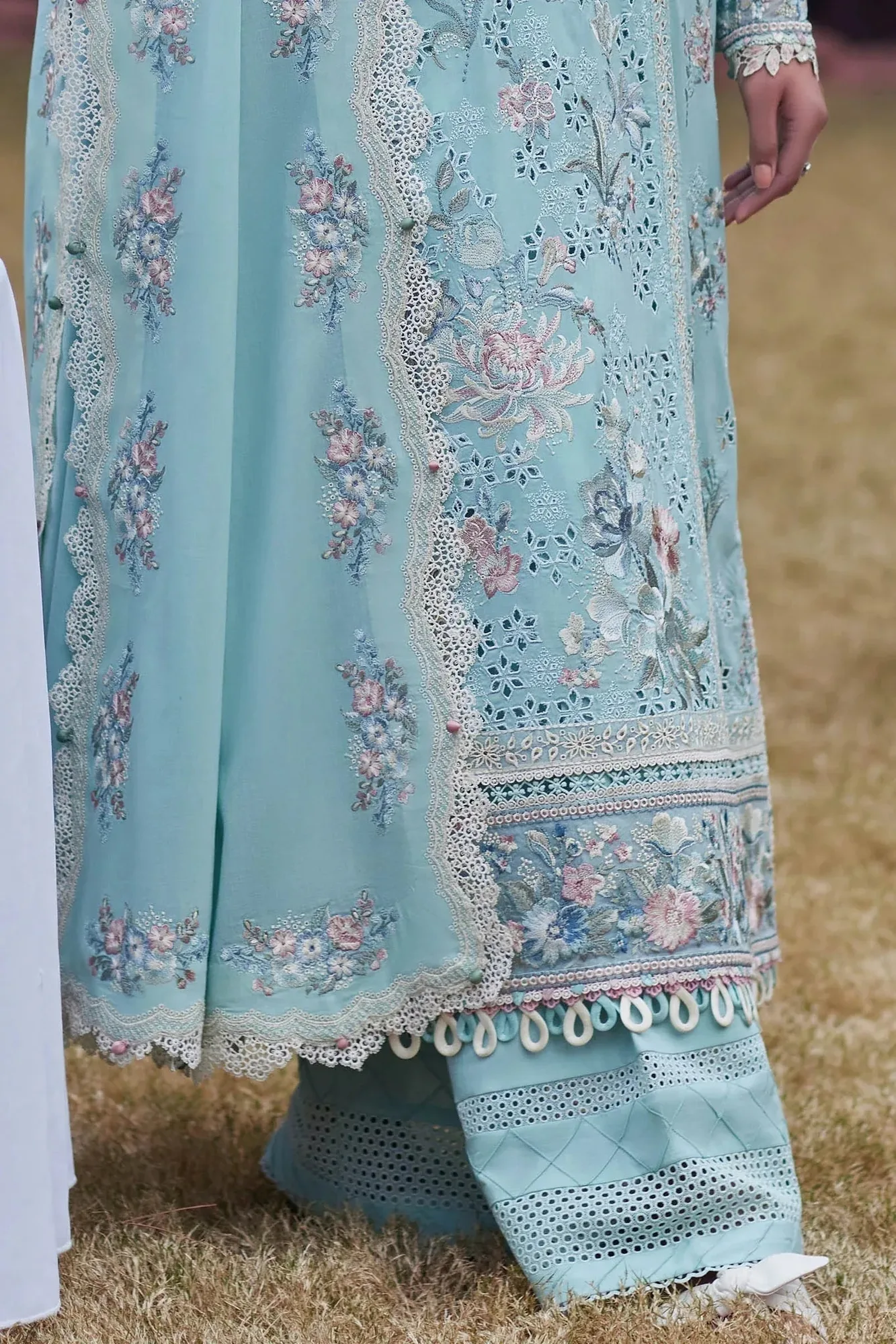 Elan Lawn24 Organza – view 3 – Poshaq