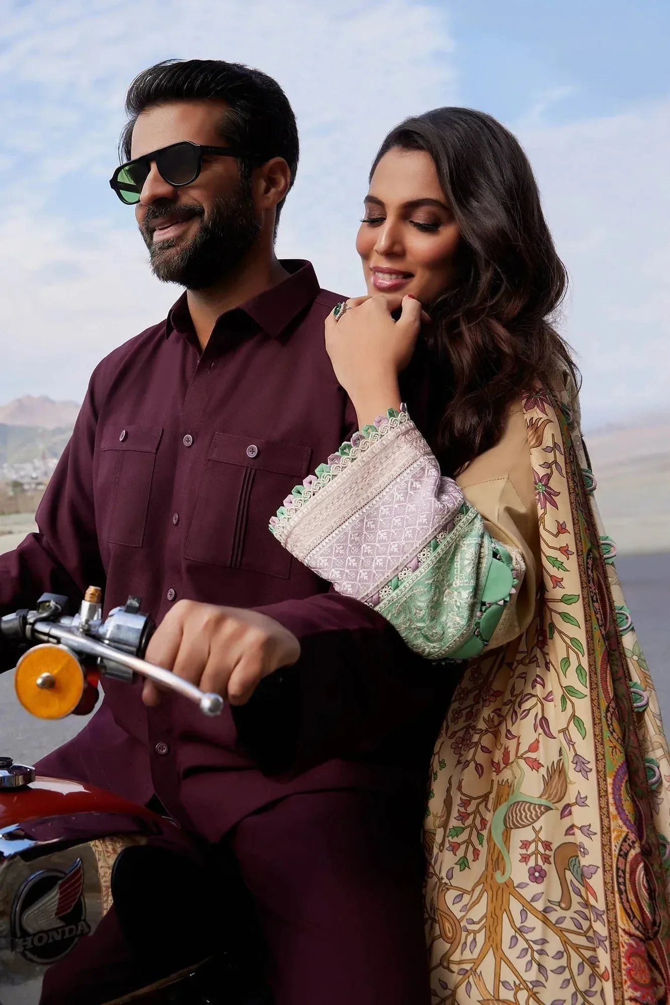 Elan Lawn24 Peach Cambric – view 4 – Poshaq