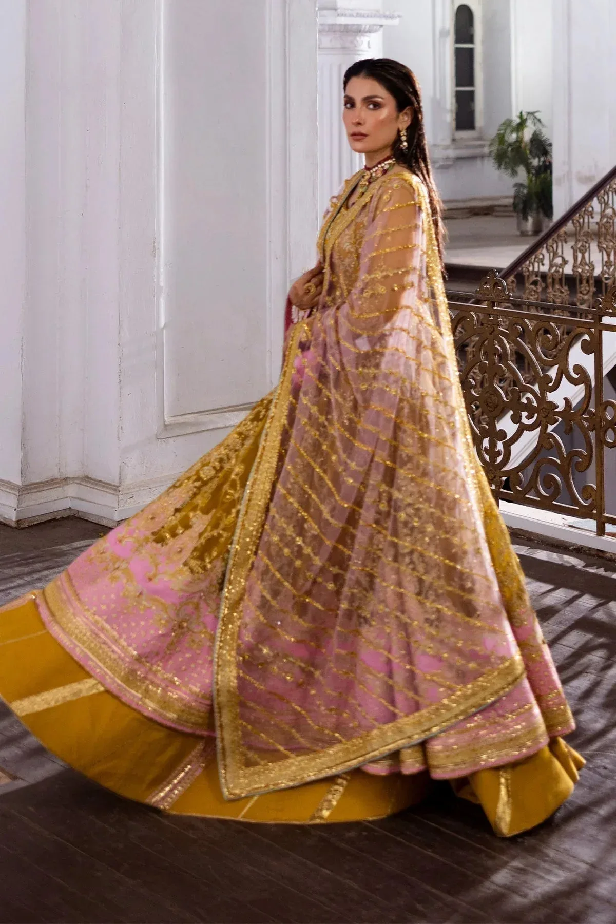 Erum Khan Jahan Wedding 25 golden yellow Raw Silk – view 3 – Poshaq