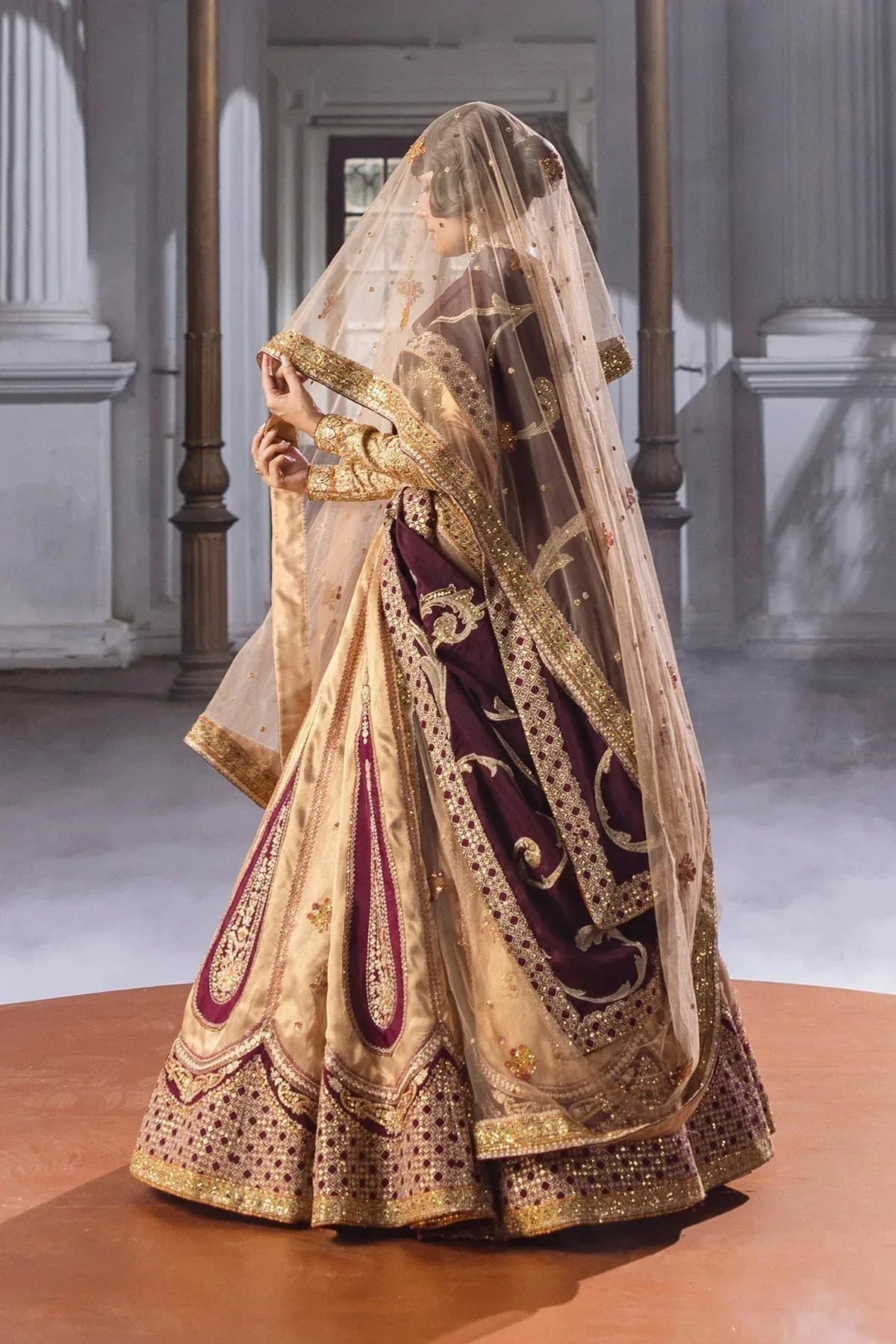 Erum Khan Jahan Wedding 25 Gold Raw Silk – view 3 – Poshaq