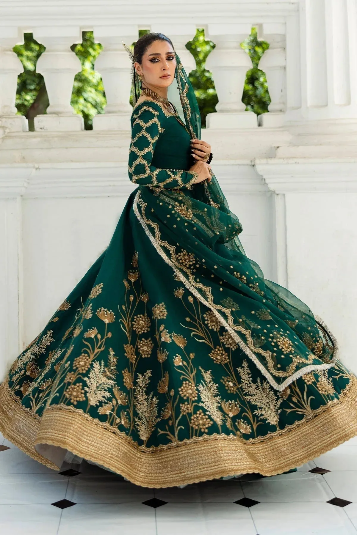 Erum Khan Jahan Wedding 25 emerald green Raw Silk – view 3 – Poshaq