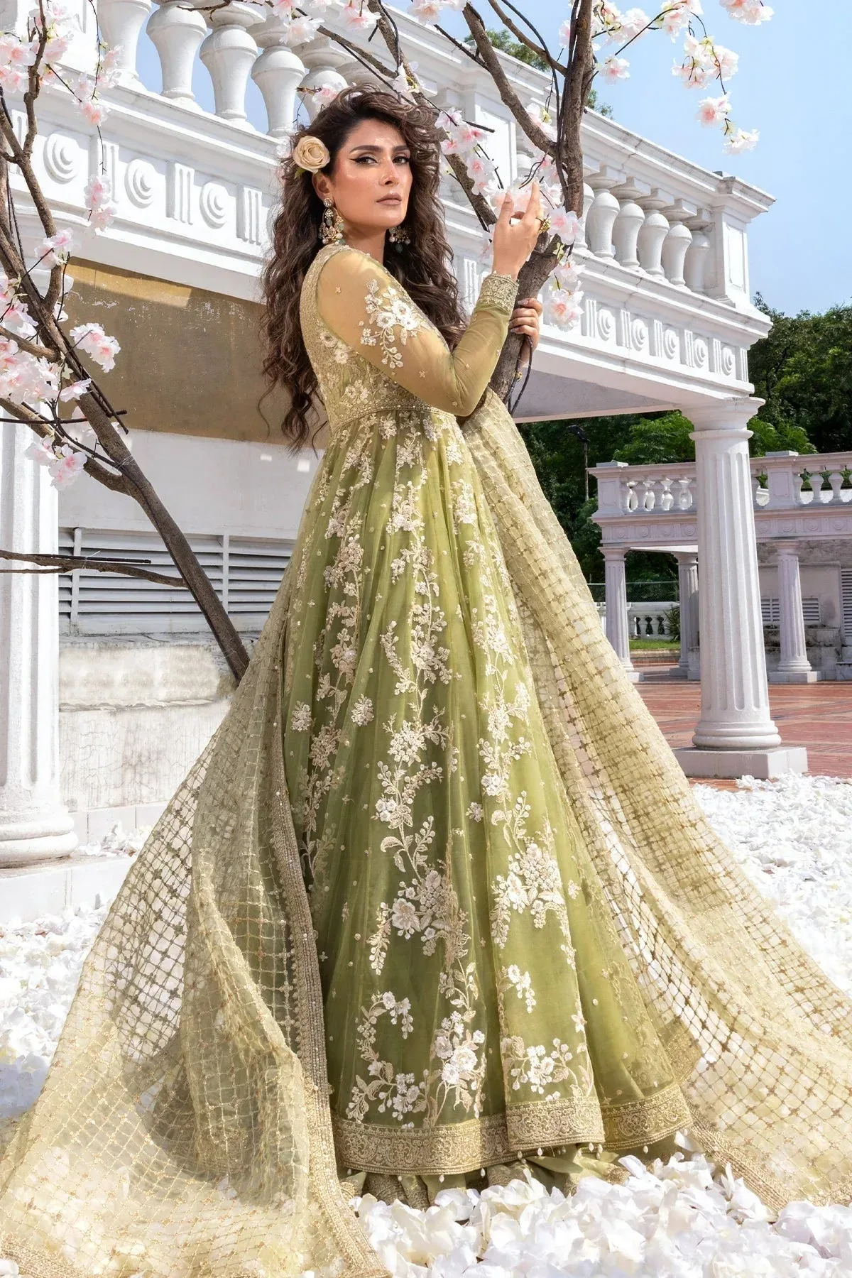 Erum Khan Jahan Wedding 25 green Raw Silk – view 2 – Poshaq