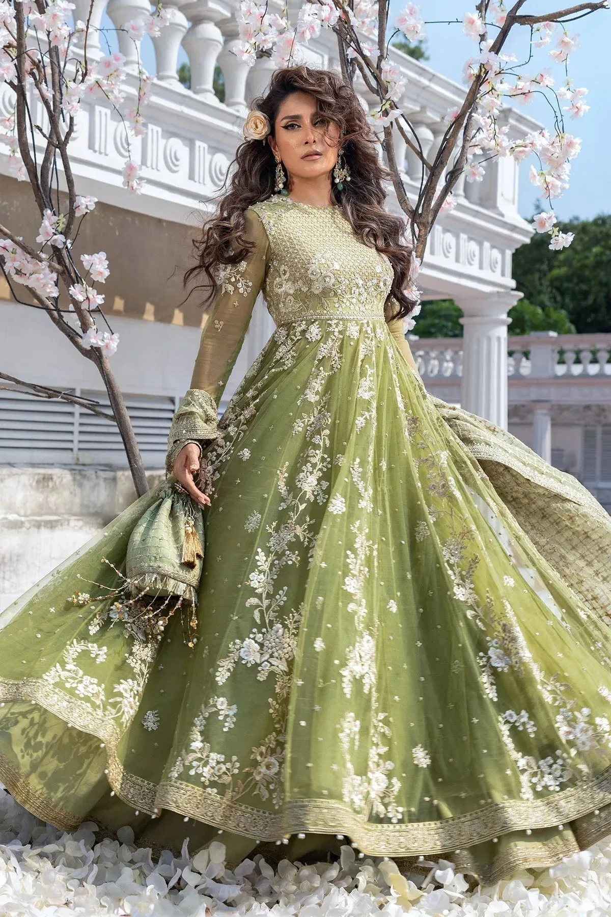 Erum Khan Jahan Wedding 25 green Raw Silk – view 4 – Poshaq