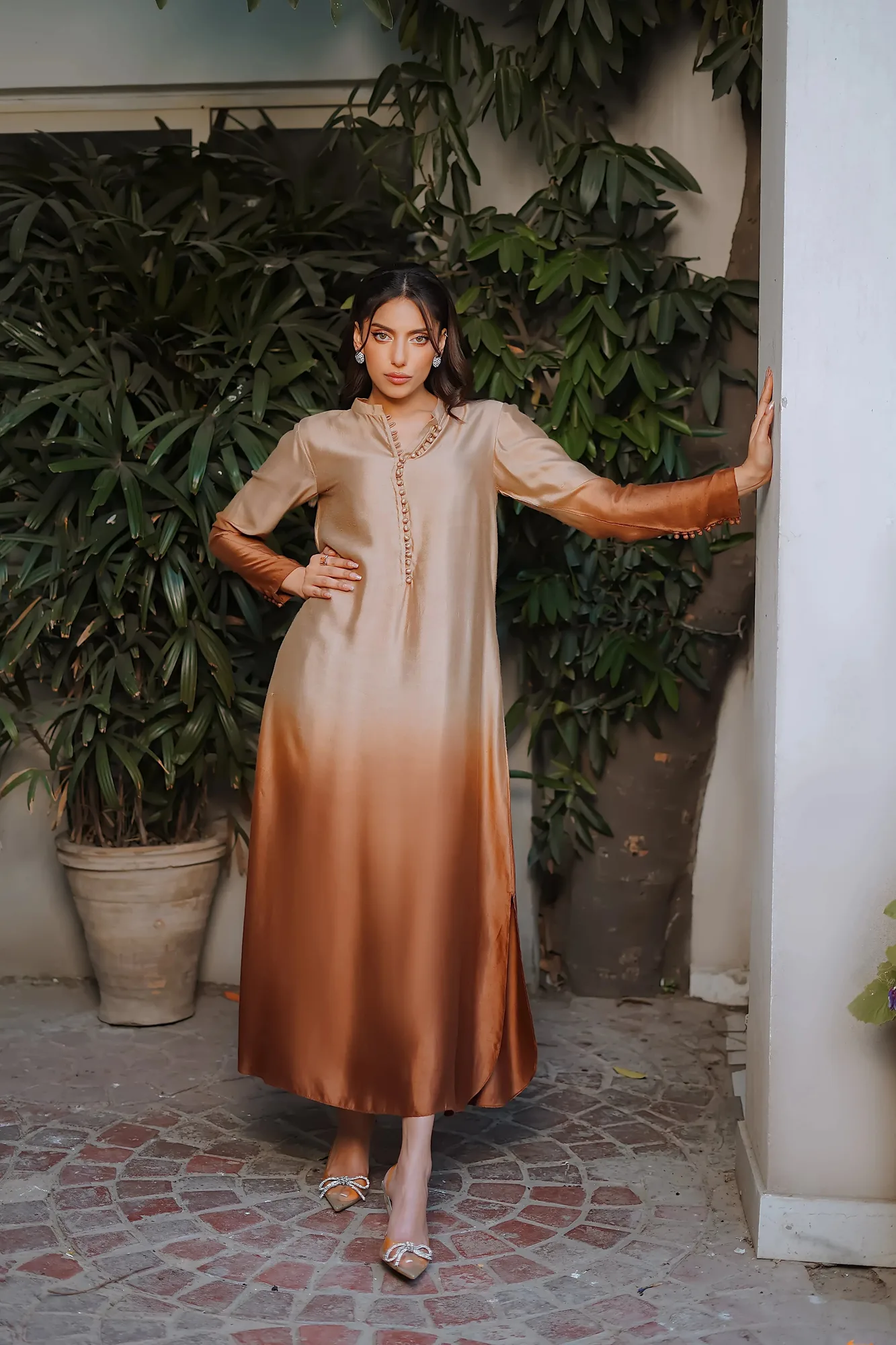 Erum Khan Nue Pret Golden Raw Silk – view 4 – Poshaq