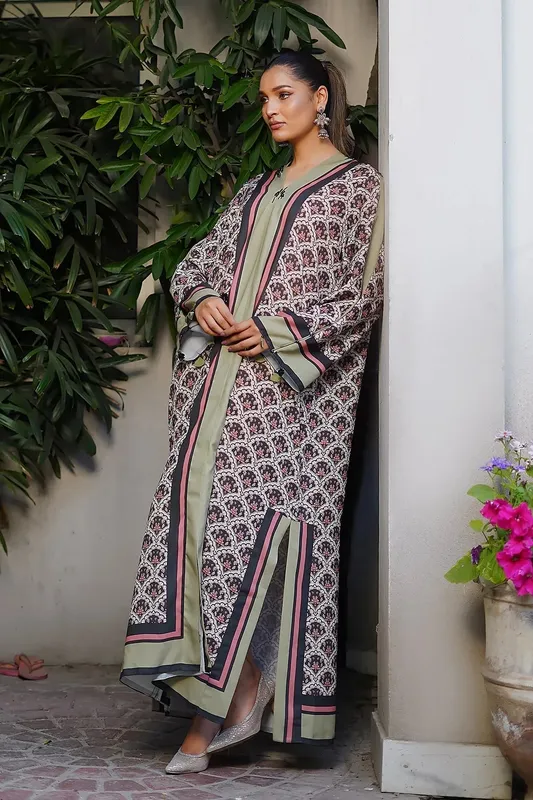 Erum Khan Nue 25 Off White Silk – view 1 – Poshaq