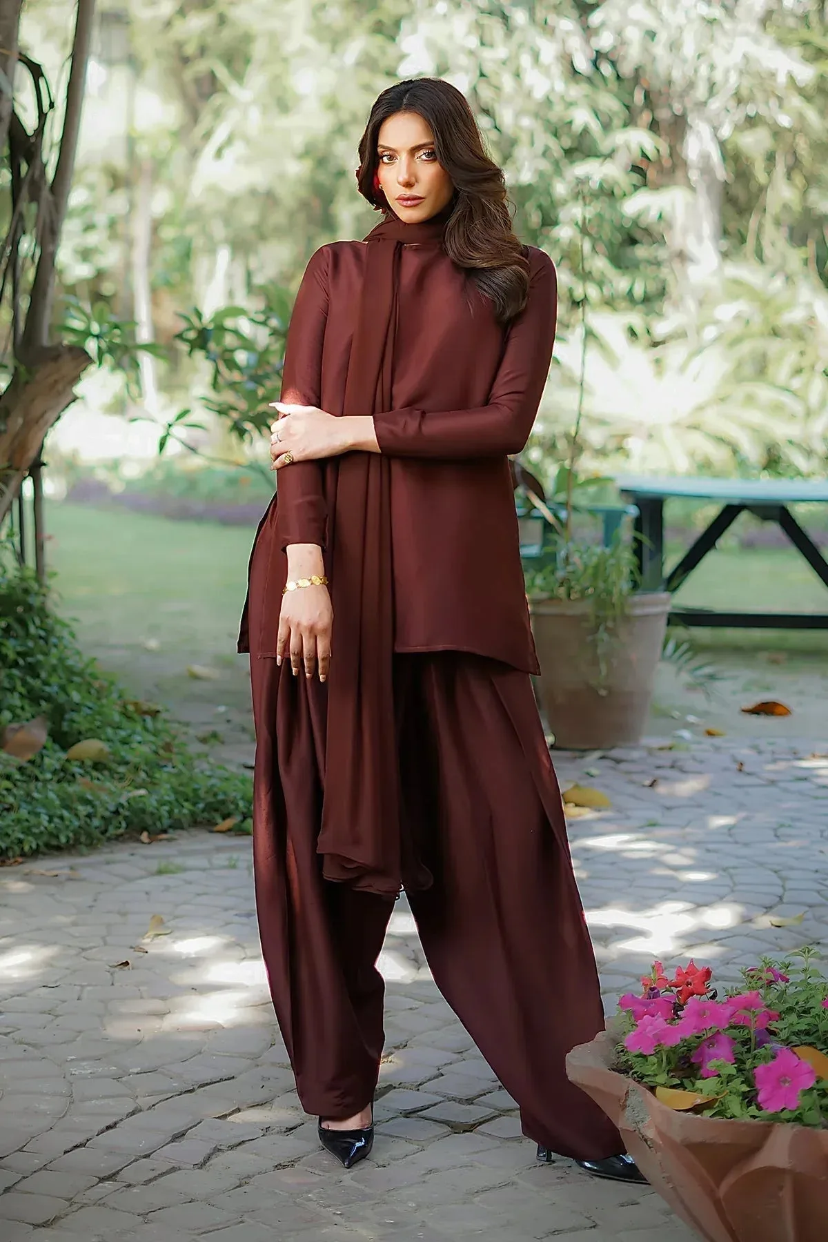 Erum Khan Nue 25 Deep Chocolate Raw Silk – view 1 – Poshaq