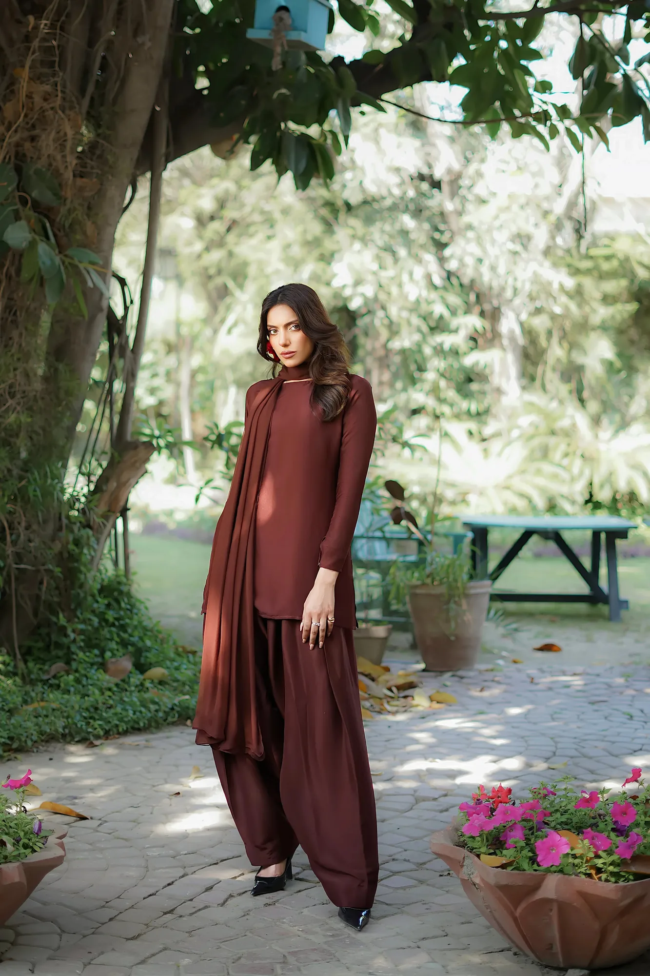 Erum Khan Nue 25 Deep Chocolate Raw Silk – view 3 – Poshaq