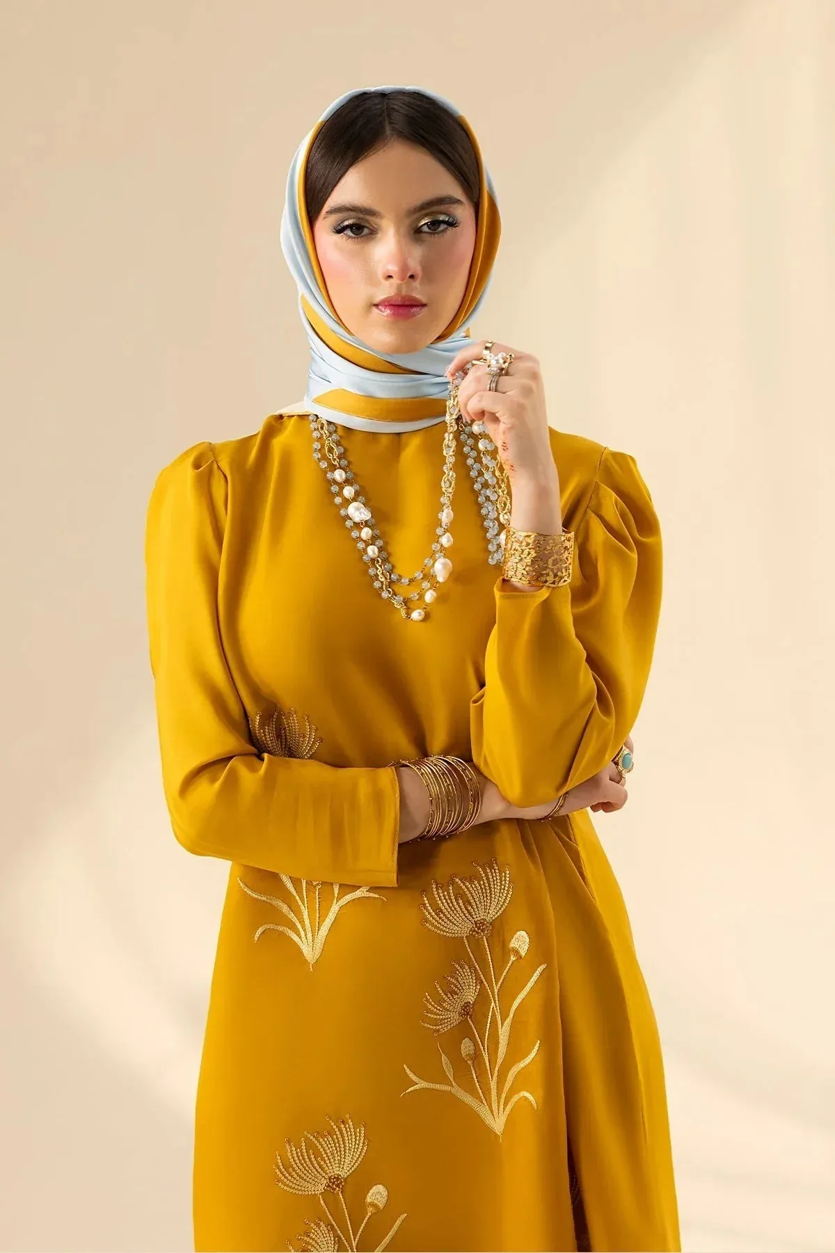 Erum Khan Lillia Summer Edit Gold Silk – view 4 – Poshaq