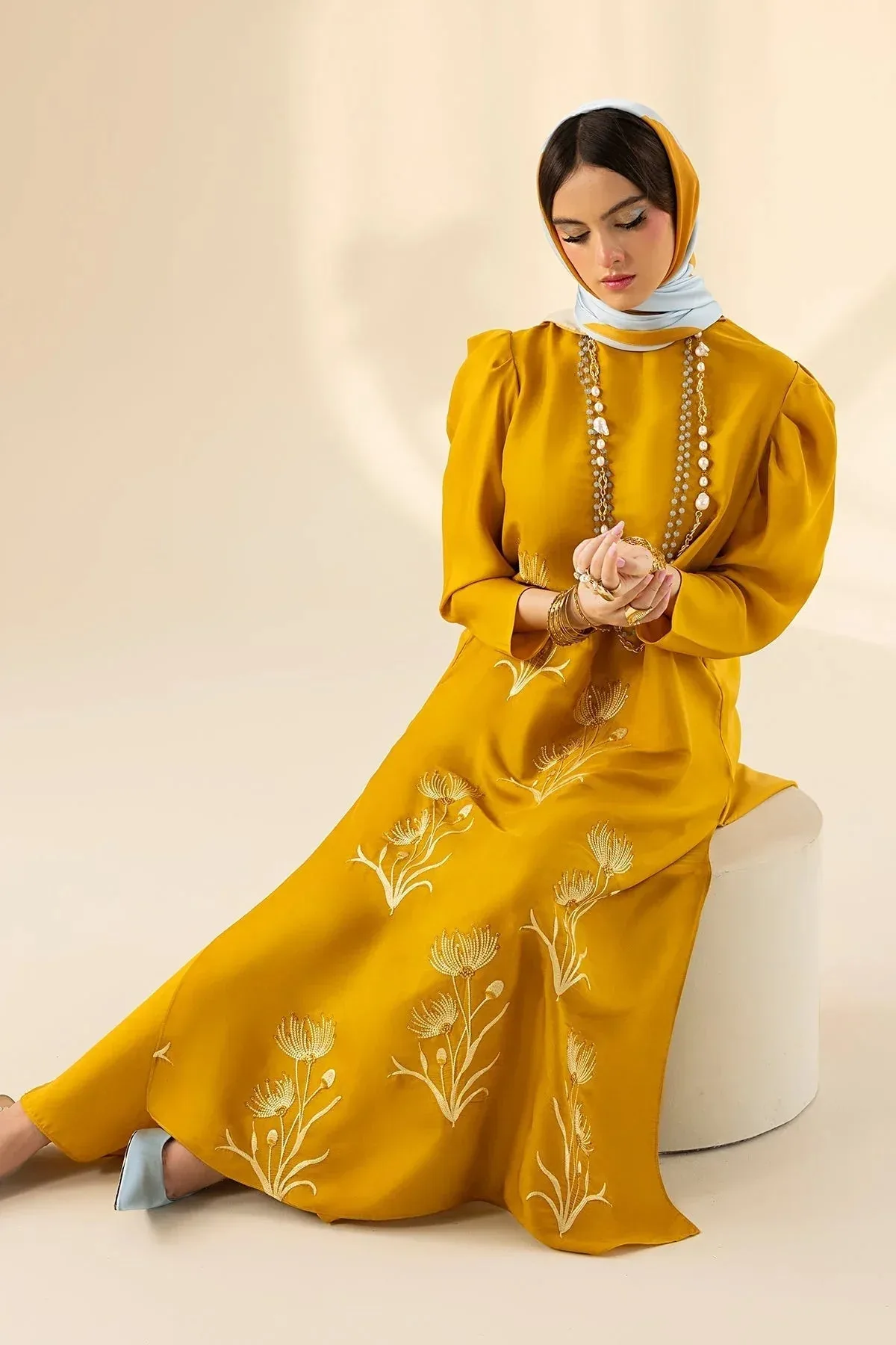 Erum Khan Lillia Summer Edit Gold Silk – view 6 – Poshaq