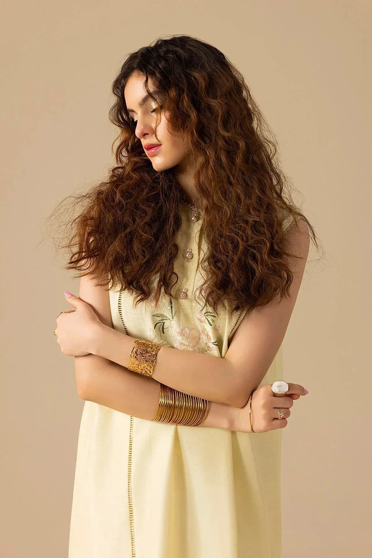 Erum Khan Lillia Summer Edit Cream Organza – view 3 – Poshaq