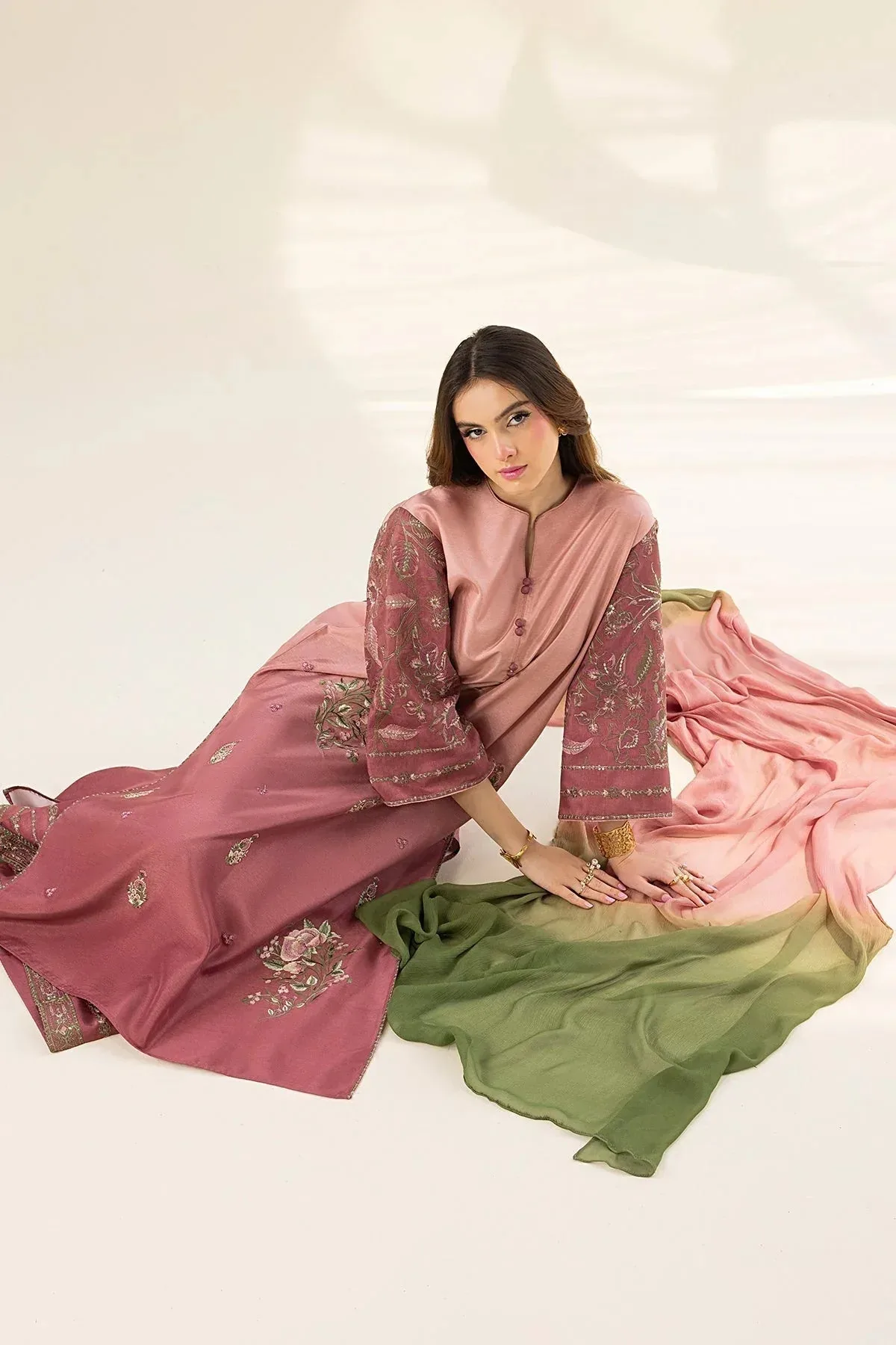 Erum Khan Lillia Summer Edit Tea Pink Organza – view 7 – Poshaq