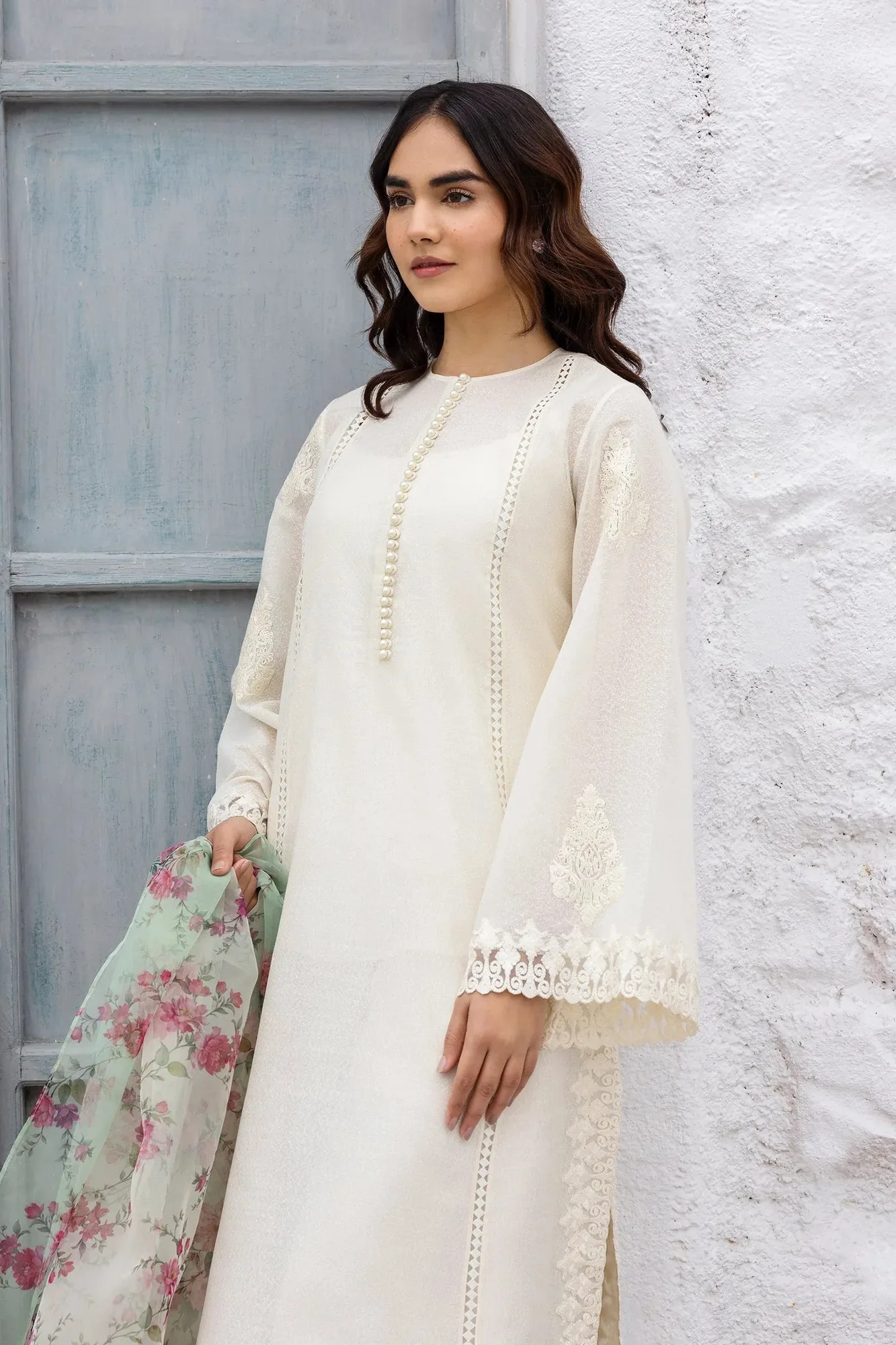 Erum Khan Ramadan Edition White Organza – view 3 – Poshaq