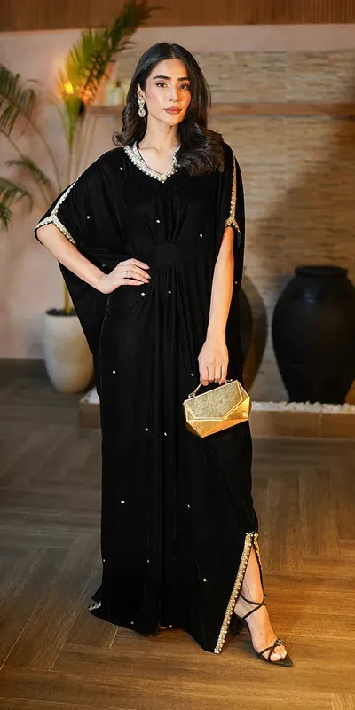 Erum Khan Velvet Wisper Black Velvet – view 1 – Poshaq